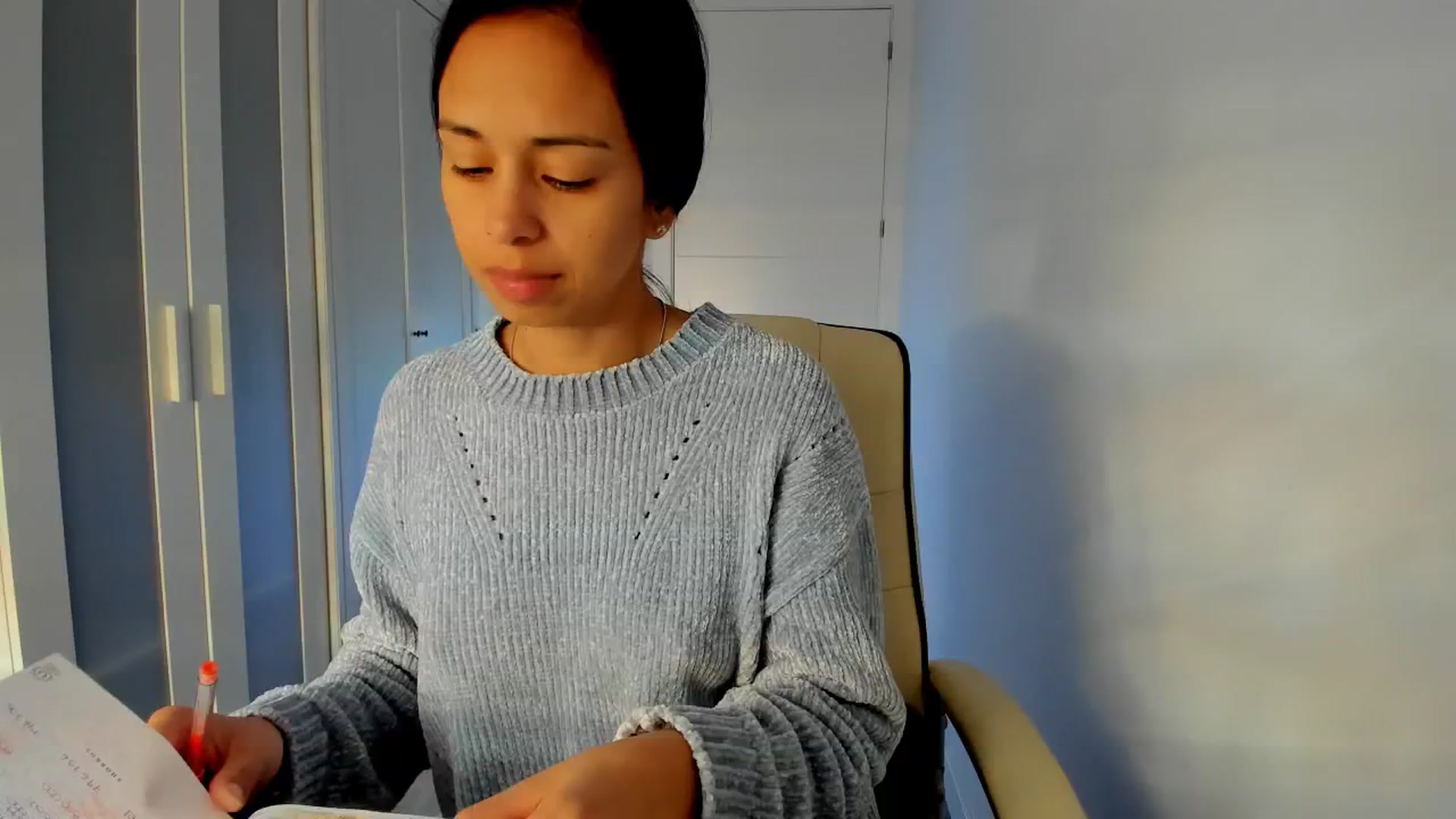 Gallery image thumbnail from Aliicia's myfreecams stream on, 01/13/2025, 11:31 image 9 of 20