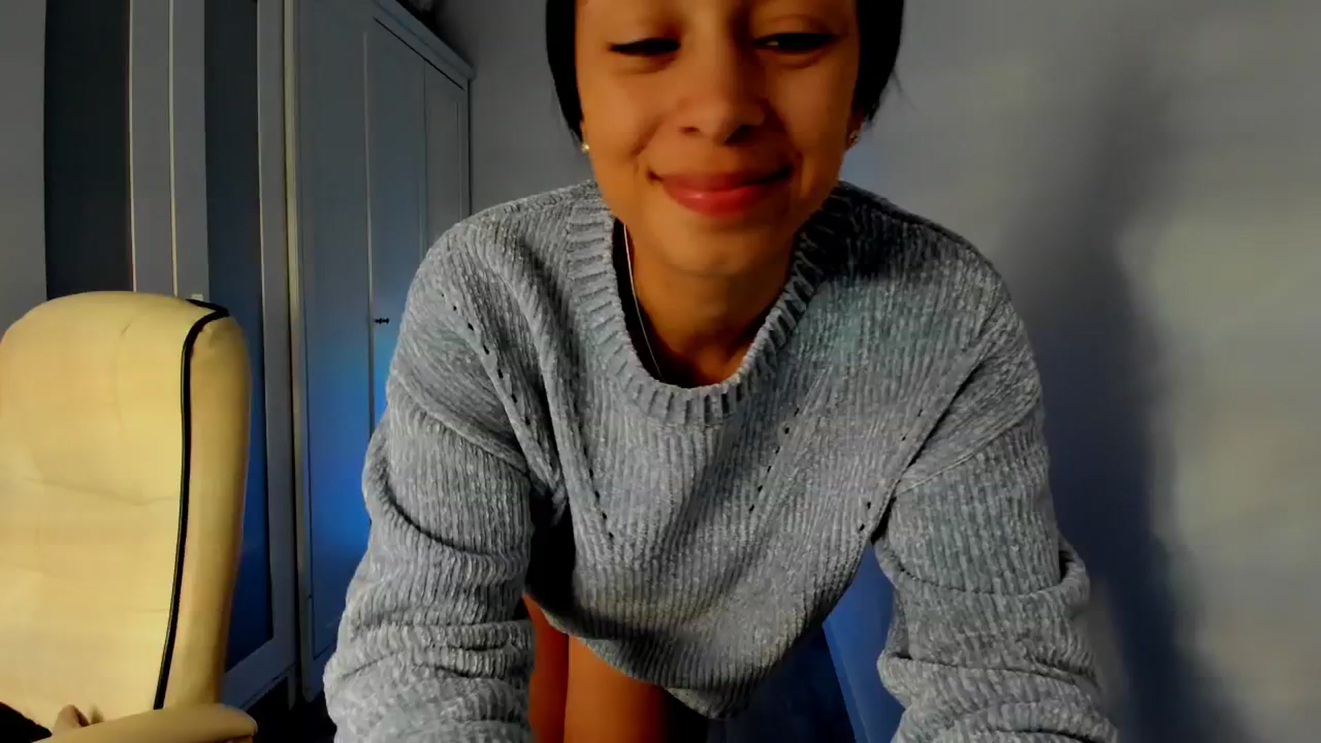Gallery image thumbnail from Aliicia's myfreecams stream on, 01/13/2025, 12:17 image 6 of 20