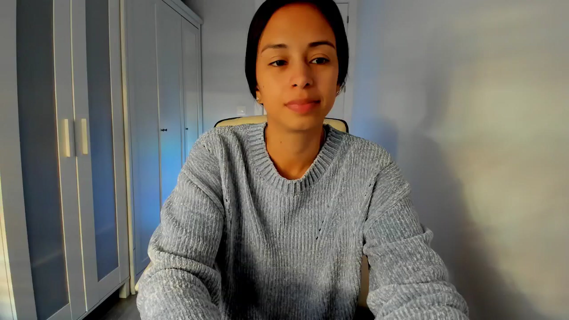 Gallery image thumbnail from Aliicia's myfreecams stream on, 01/13/2025, 12:17 image 2 of 20