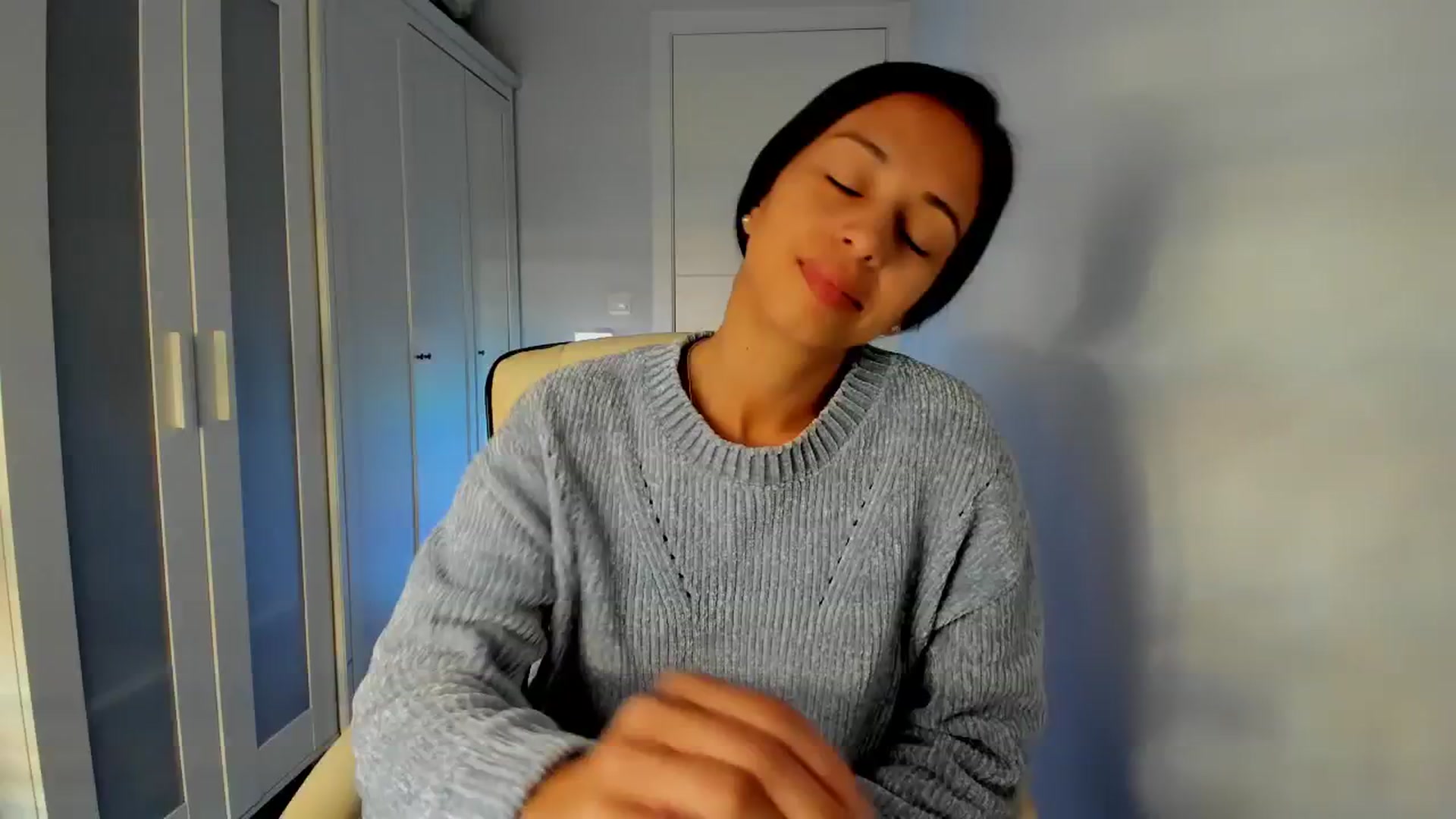 Gallery image thumbnail from Aliicia's myfreecams stream on, 01/13/2025, 12:17 image 12 of 20