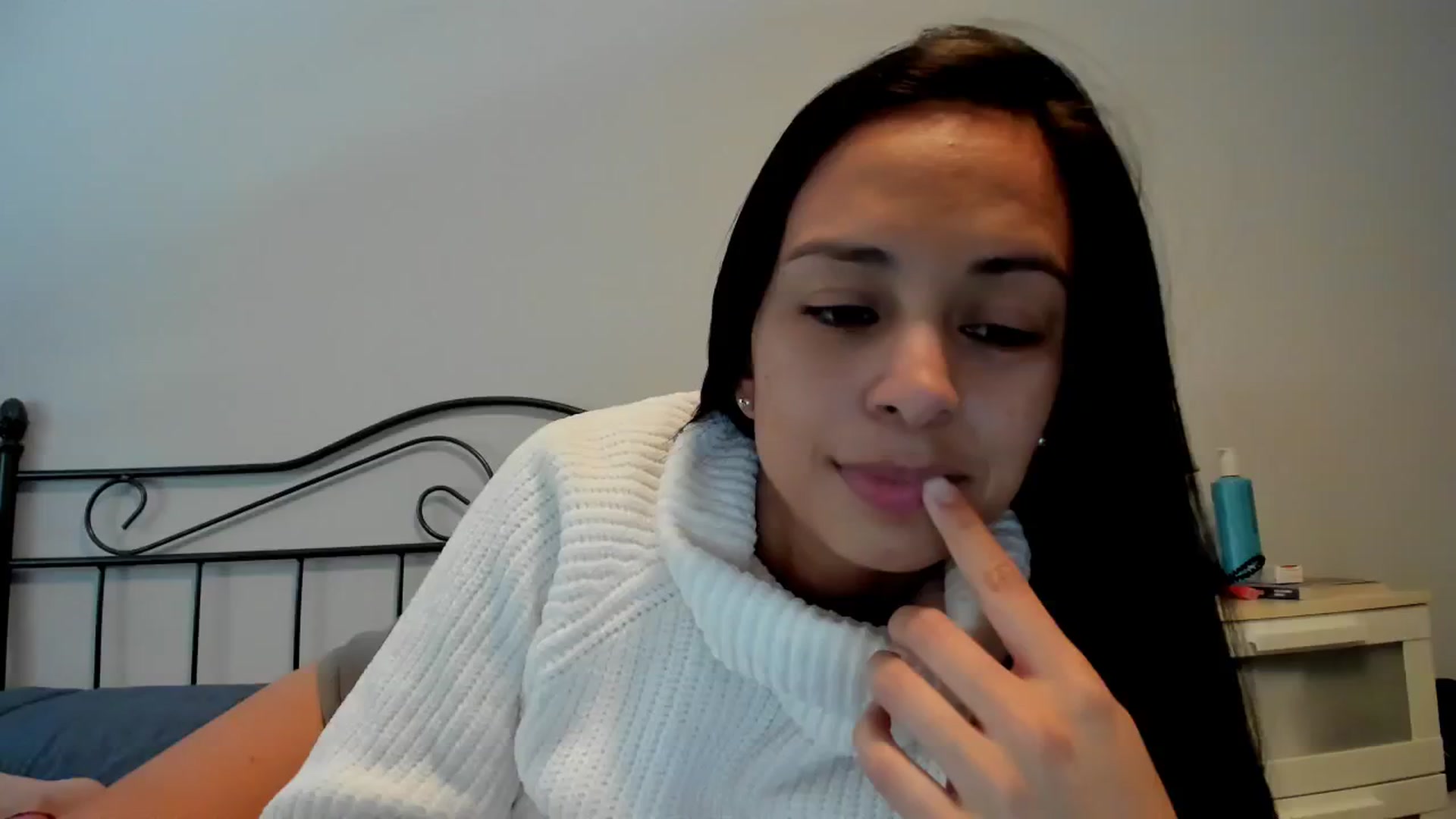 Gallery image thumbnail from Aliicia's myfreecams stream on, 01/23/2025, 10:56 image 12 of 20