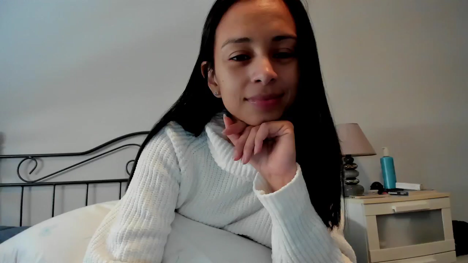 Gallery image thumbnail from Aliicia's myfreecams stream on, 01/23/2025, 11:29 image 11 of 20