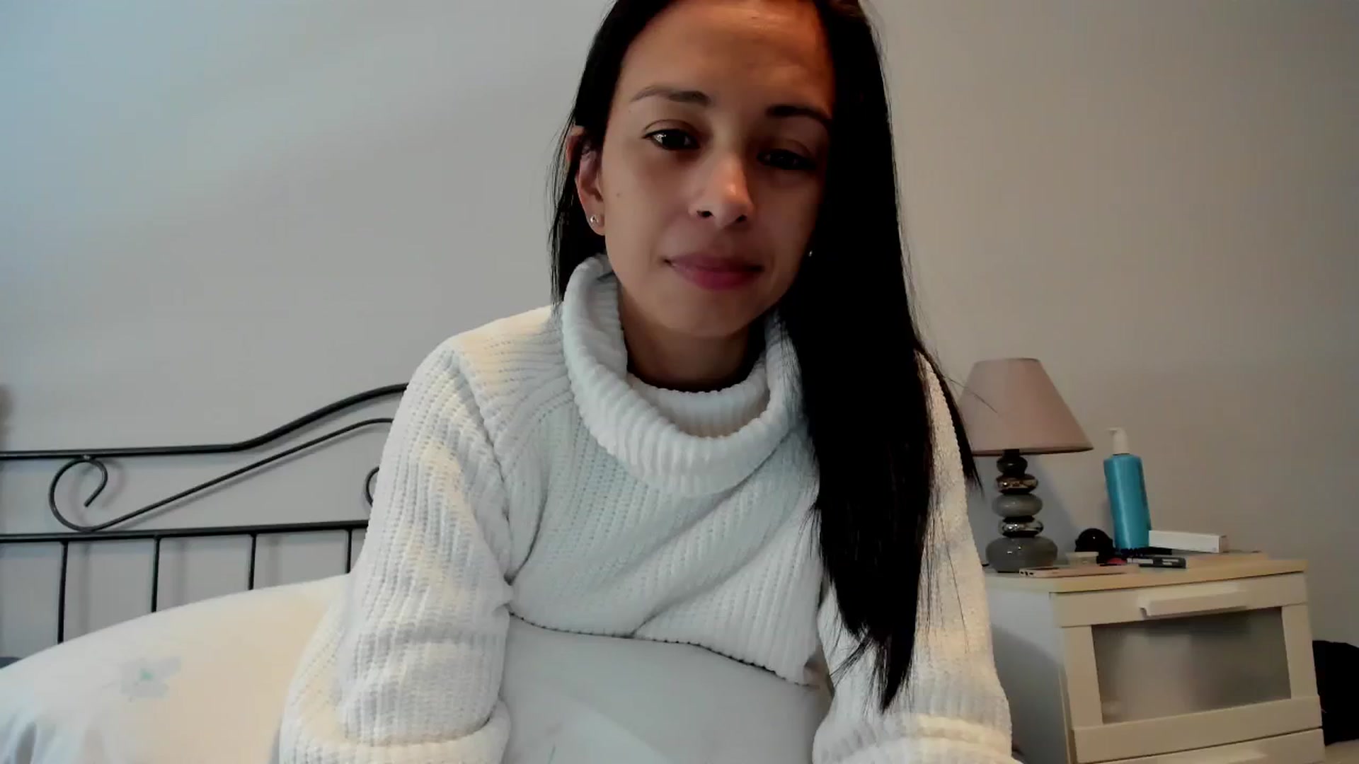 Gallery image thumbnail from Aliicia's myfreecams stream on, 01/23/2025, 11:29 image 8 of 20