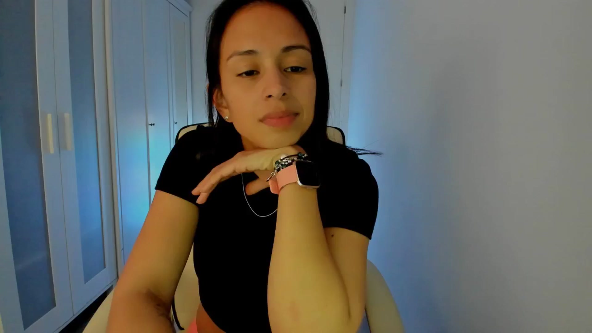 Gallery image thumbnail from Aliicia's myfreecams stream on, 02/18/2025, 17:04 image 18 of 20