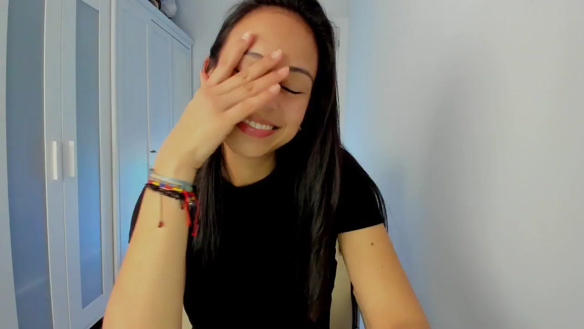 Gallery image thumbnail from Aliicia's myfreecams stream on, 02/18/2025, 17:04 image 4 of 20