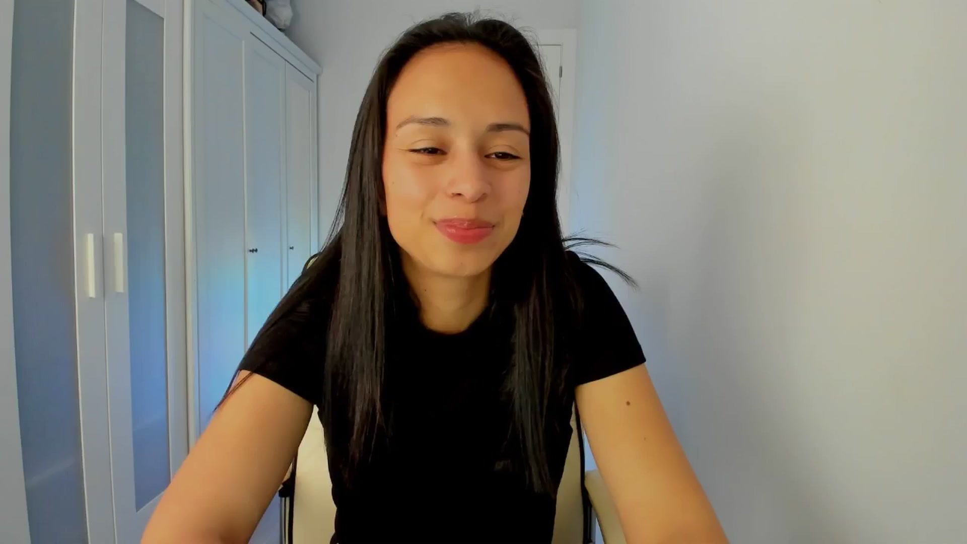 Gallery image thumbnail from Aliicia's myfreecams stream on, 02/18/2025, 17:04 image 1 of 20