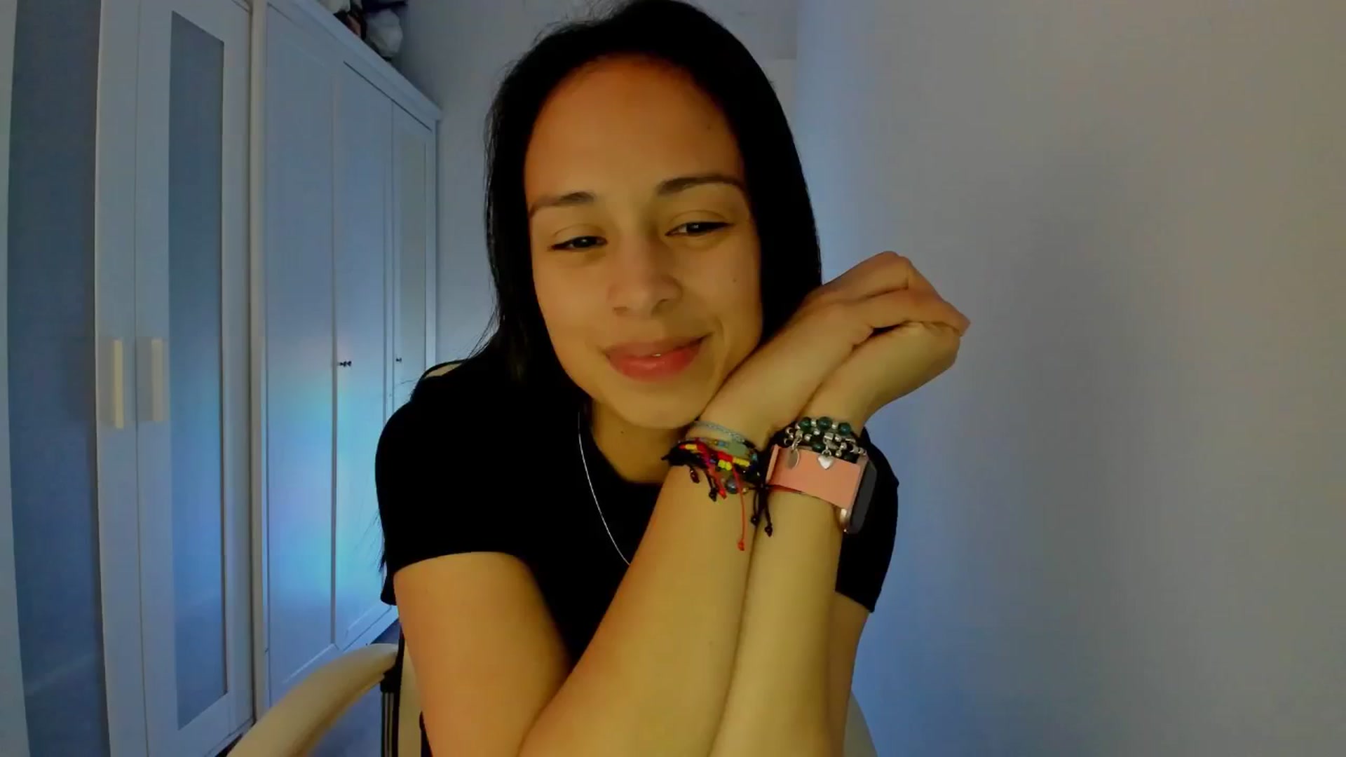 Gallery image thumbnail from Aliicia's myfreecams stream on, 02/18/2025, 17:16 image 3 of 20
