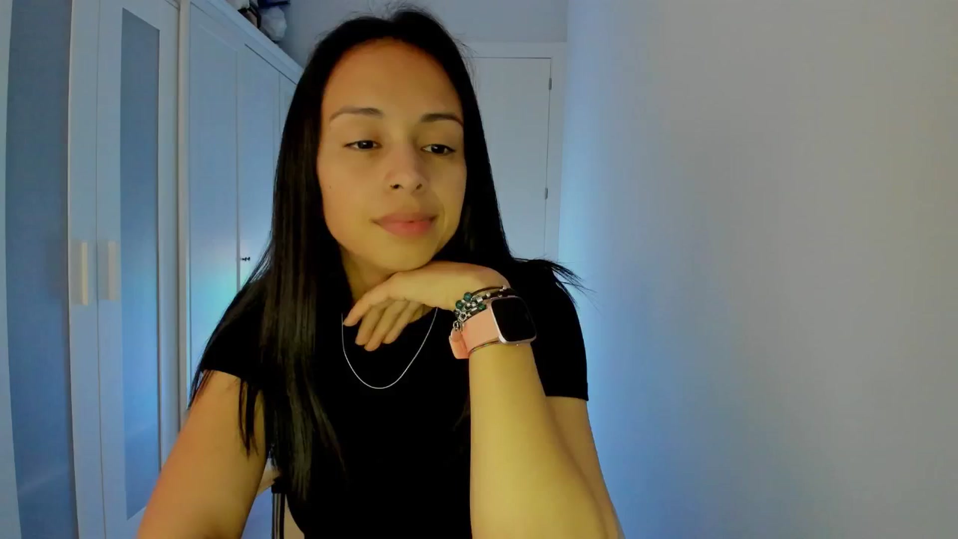 Gallery image thumbnail from Aliicia's myfreecams stream on, 02/18/2025, 17:16 image 14 of 20