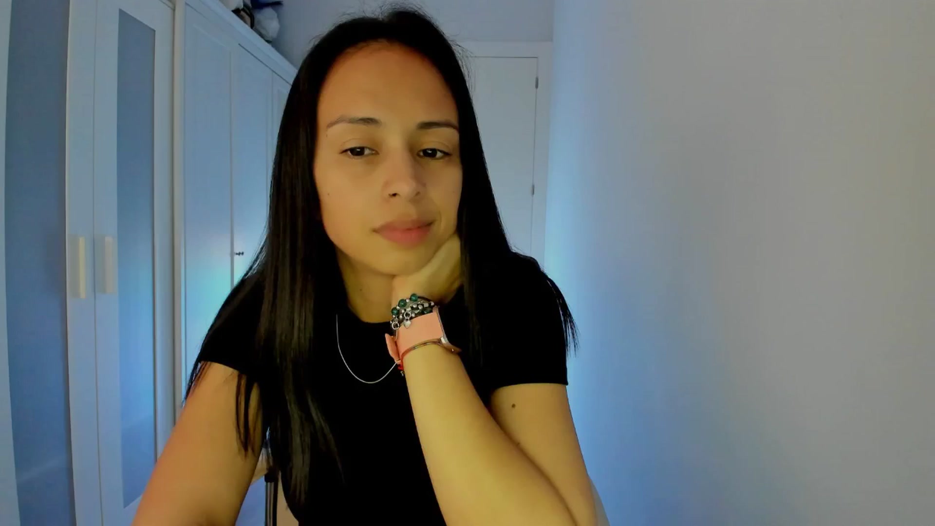Gallery image thumbnail from Aliicia's myfreecams stream on, 02/18/2025, 17:16 image 15 of 20