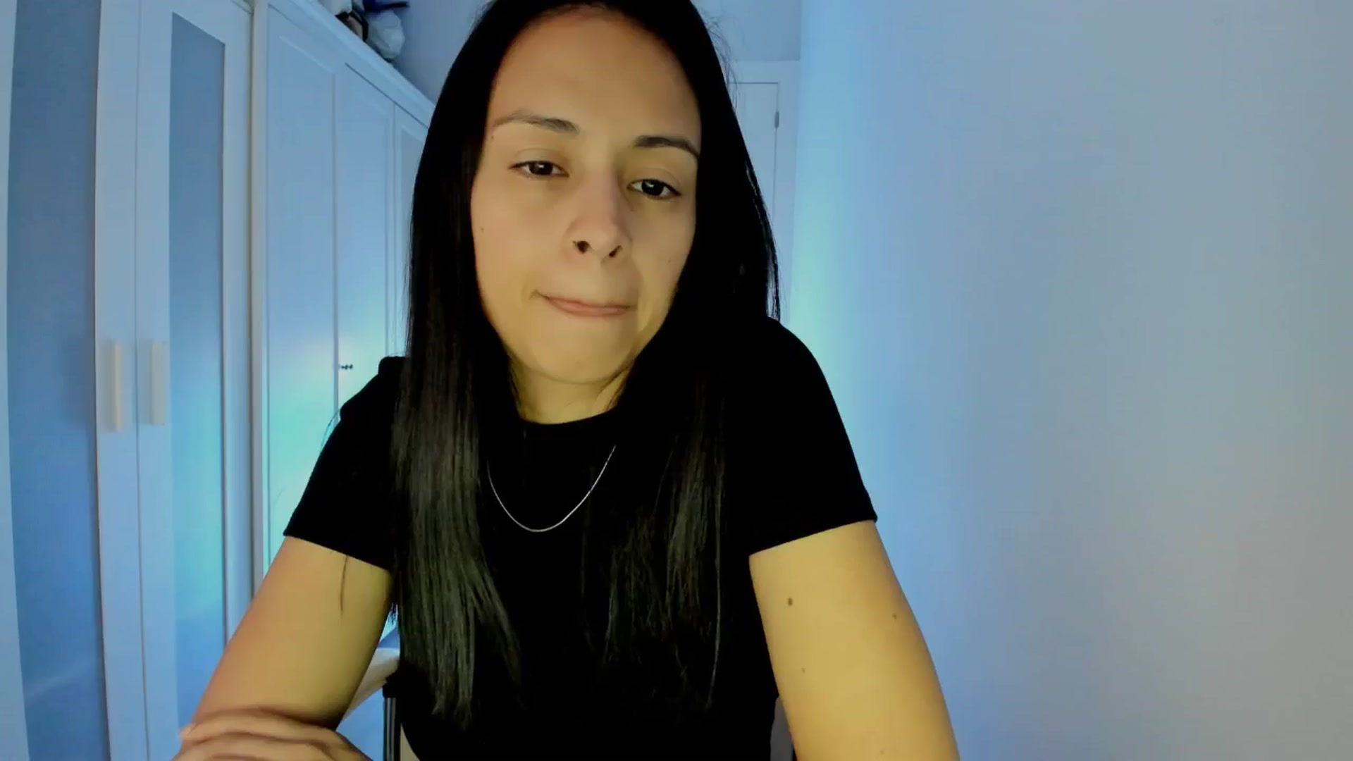 Gallery image thumbnail from Aliicia's myfreecams stream on, 02/18/2025, 18:18 image 1 of 20