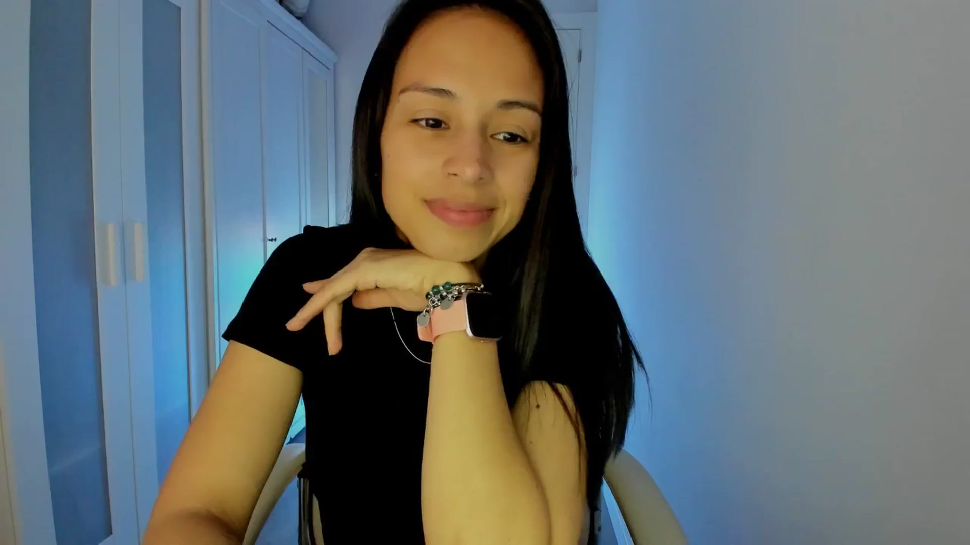 Gallery image thumbnail from Aliicia's myfreecams stream on, 02/18/2025, 18:18 image 13 of 20