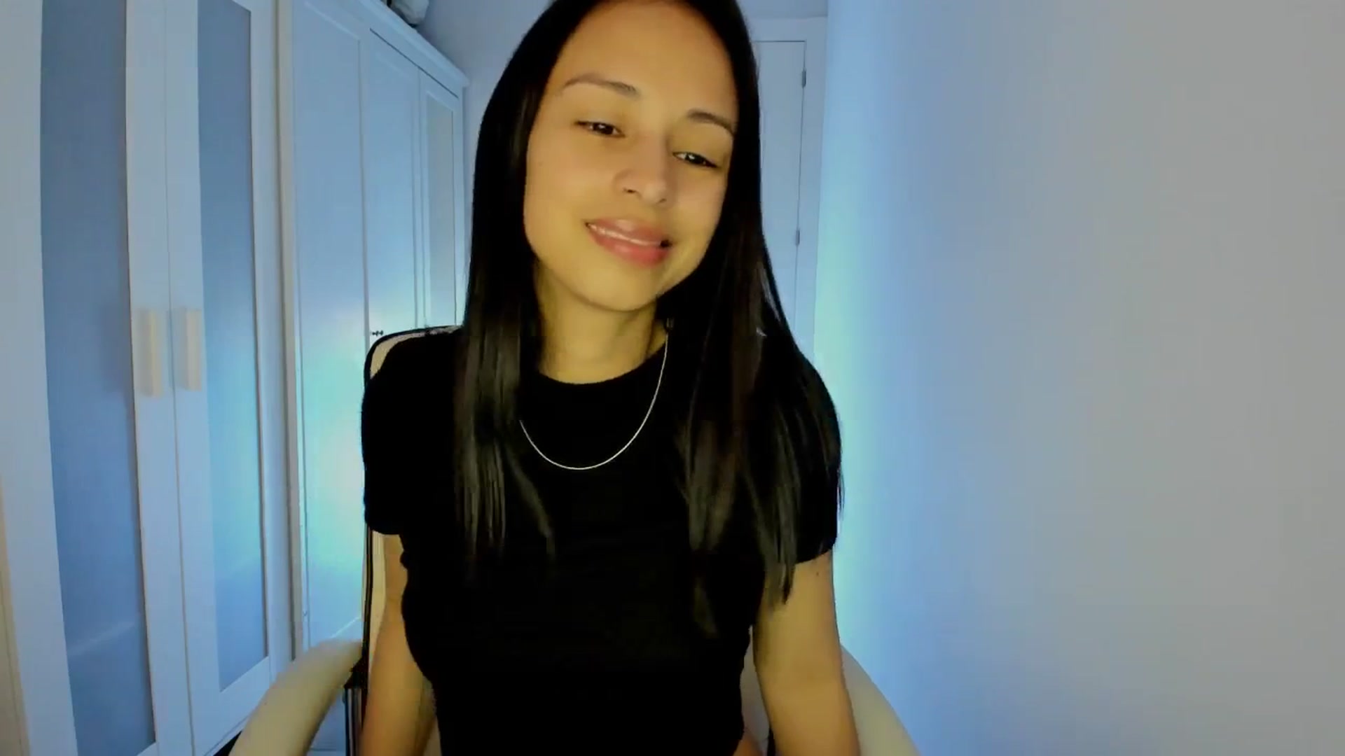 Gallery image thumbnail from Aliicia's myfreecams stream on, 02/18/2025, 18:18 image 19 of 20