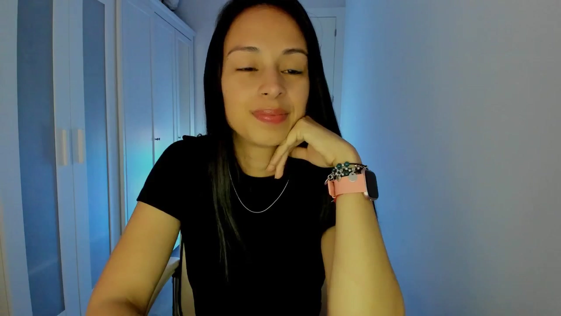 Gallery image thumbnail from Aliicia's myfreecams stream on, 02/18/2025, 18:18 image 15 of 20