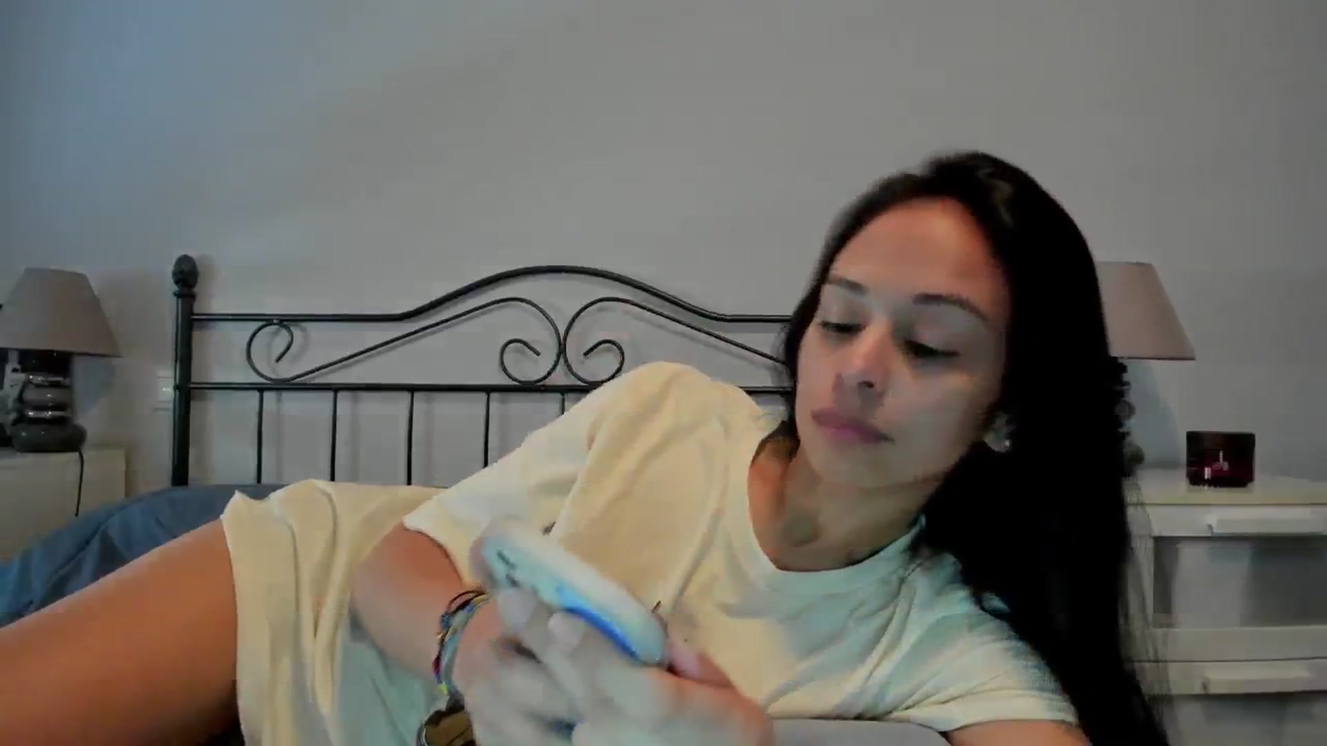 Gallery image thumbnail from Aliicia's myfreecams stream on, 02/19/2025, 11:46 image 4 of 20
