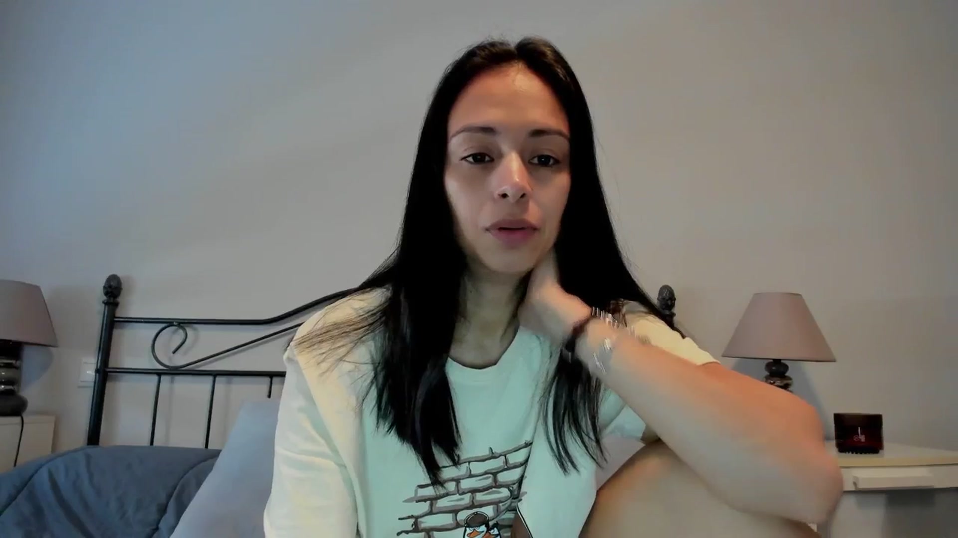 Gallery image thumbnail from Aliicia's myfreecams stream on, 02/19/2025, 11:46 image 2 of 20