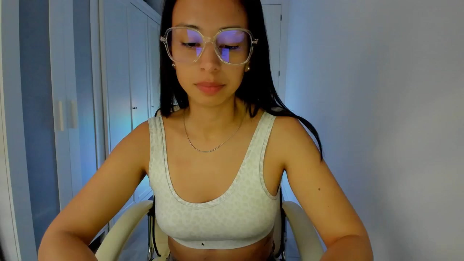 Gallery image thumbnail from Aliicia's myfreecams stream on, 02/20/2025, 17:19 image 20 of 20