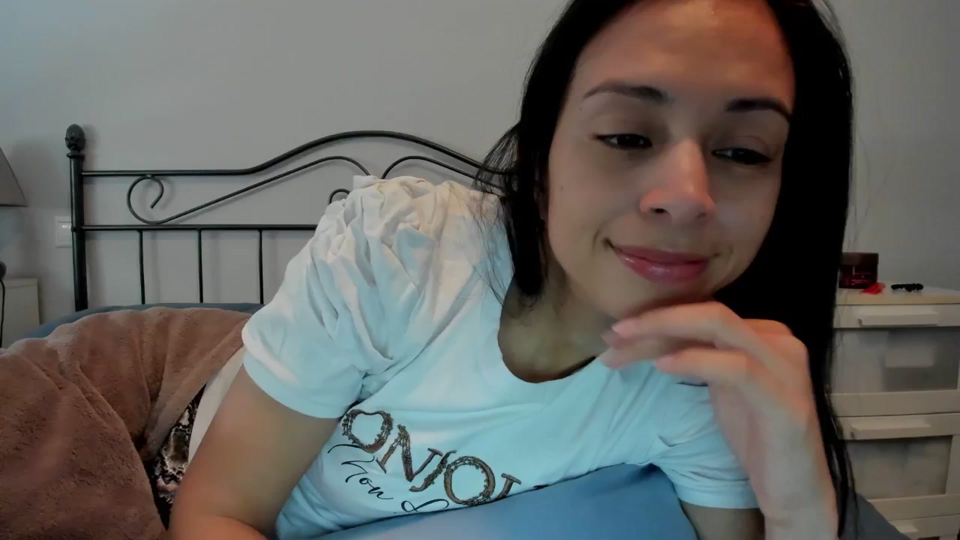 Gallery image thumbnail from Aliicia's myfreecams stream on, 02/21/2025, 11:27 image 14 of 20