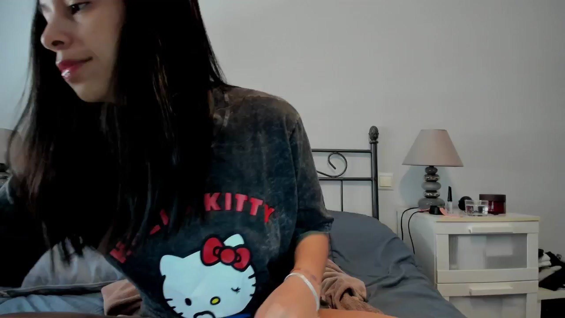 Gallery image thumbnail from Aliicia's myfreecams stream on, 02/24/2025, 10:18 image 14 of 20