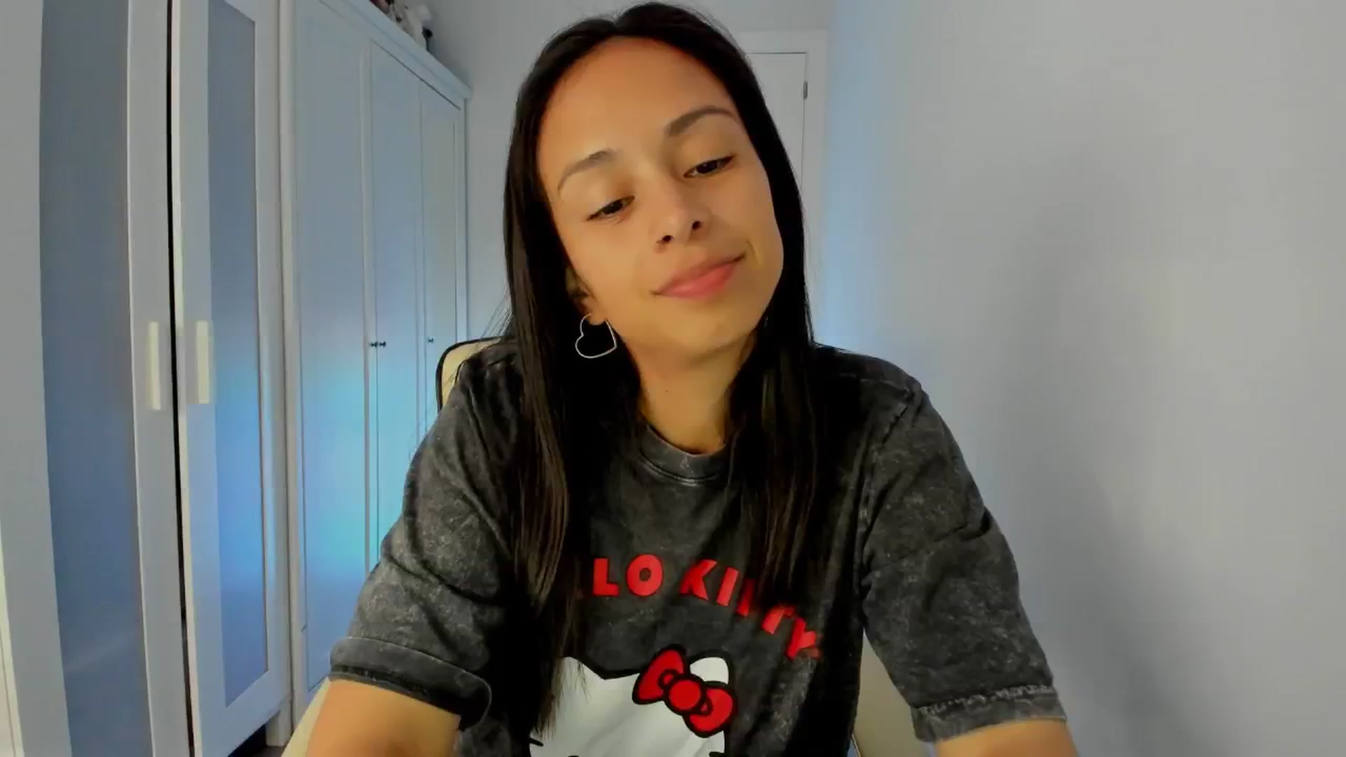Gallery image thumbnail from Aliicia's myfreecams stream on, 02/24/2025, 16:12 image 1 of 20