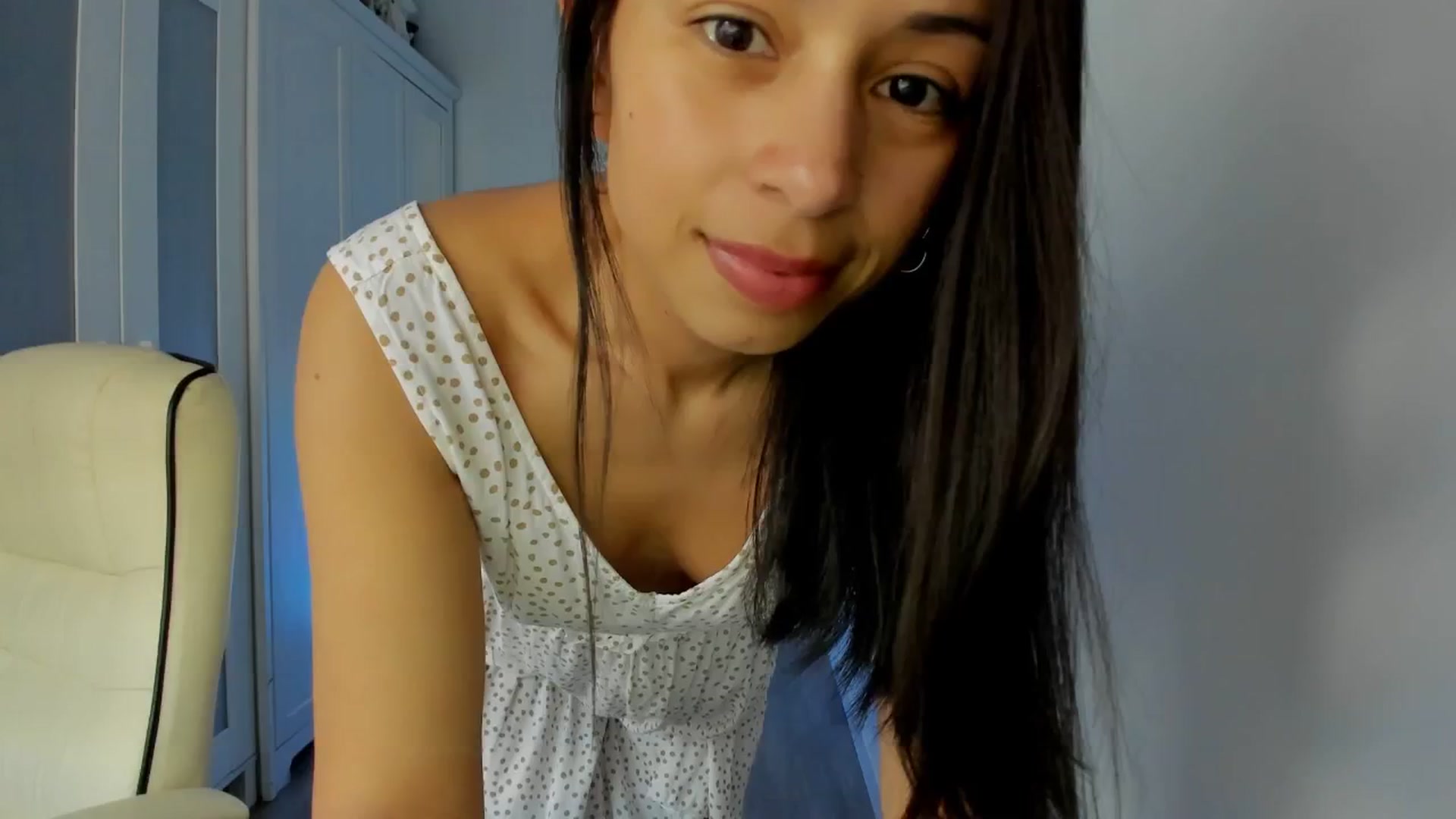 Gallery image thumbnail from Aliicia's myfreecams stream on, 02/26/2025, 16:32 image 14 of 20