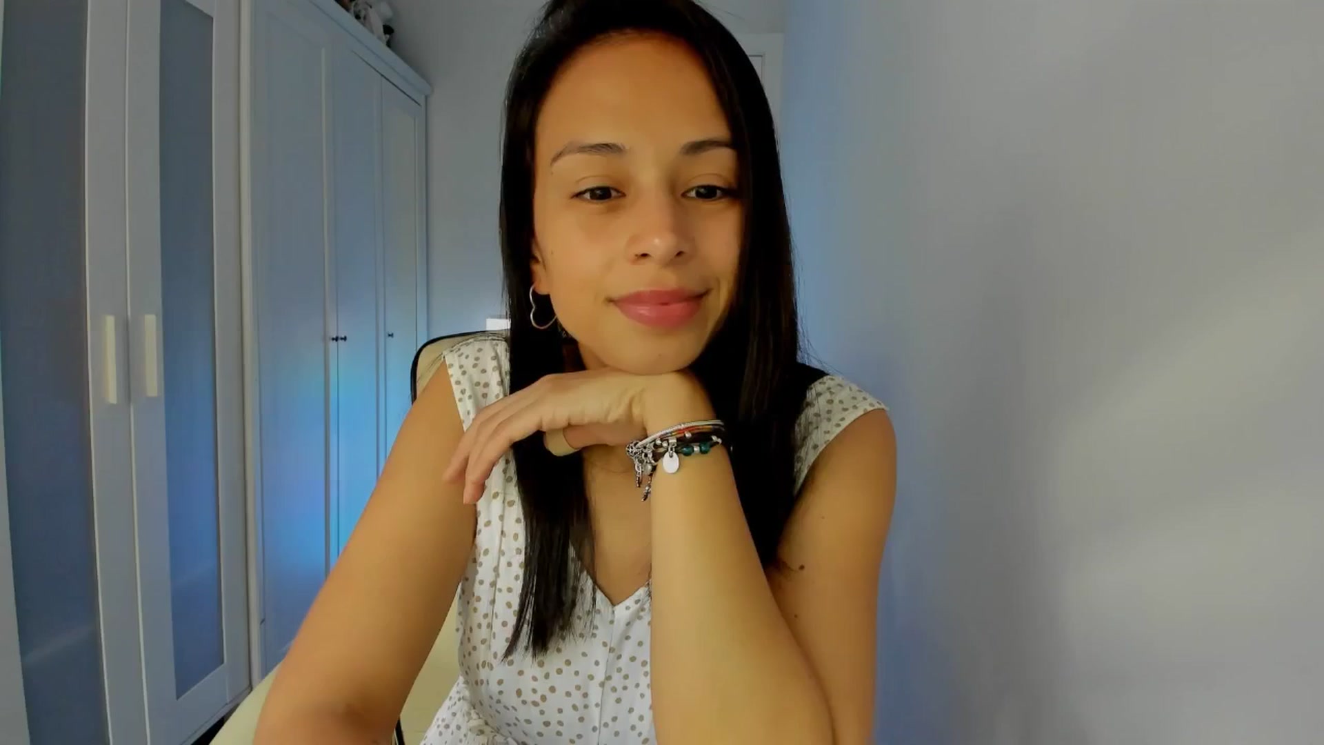 Gallery image thumbnail from Aliicia's myfreecams stream on, 02/26/2025, 16:32 image 19 of 20