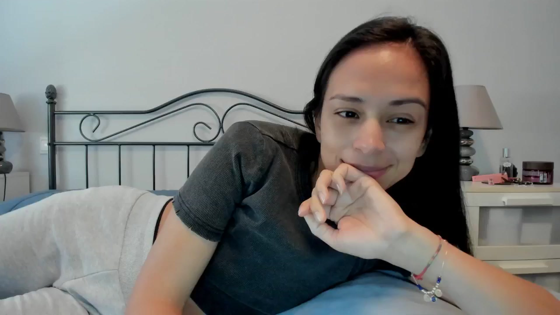 Gallery image thumbnail from Aliicia's myfreecams stream on, 02/27/2025, 10:28 image 19 of 20