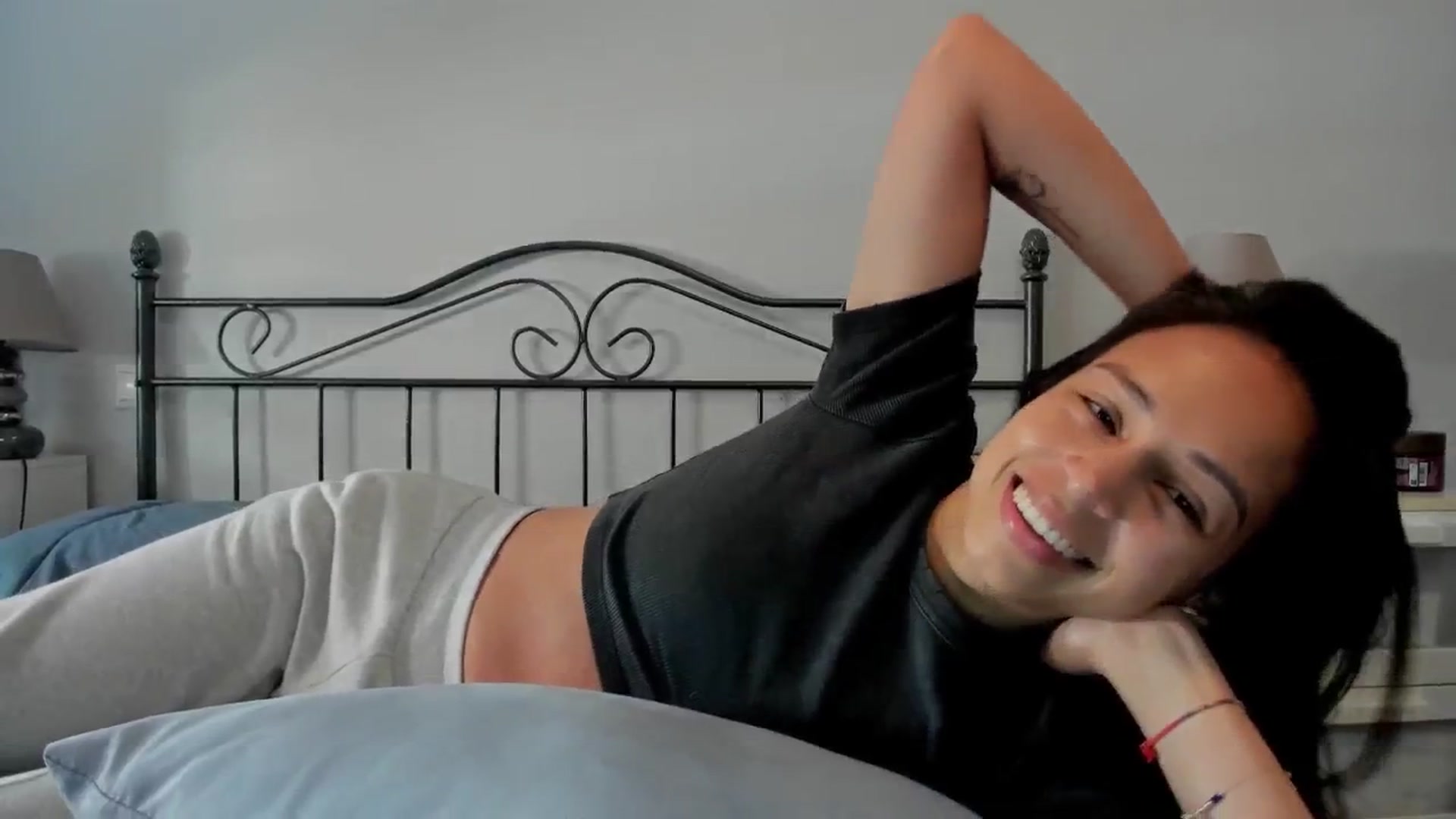 Gallery image thumbnail from Aliicia's myfreecams stream on, 02/27/2025, 11:40 image 8 of 20