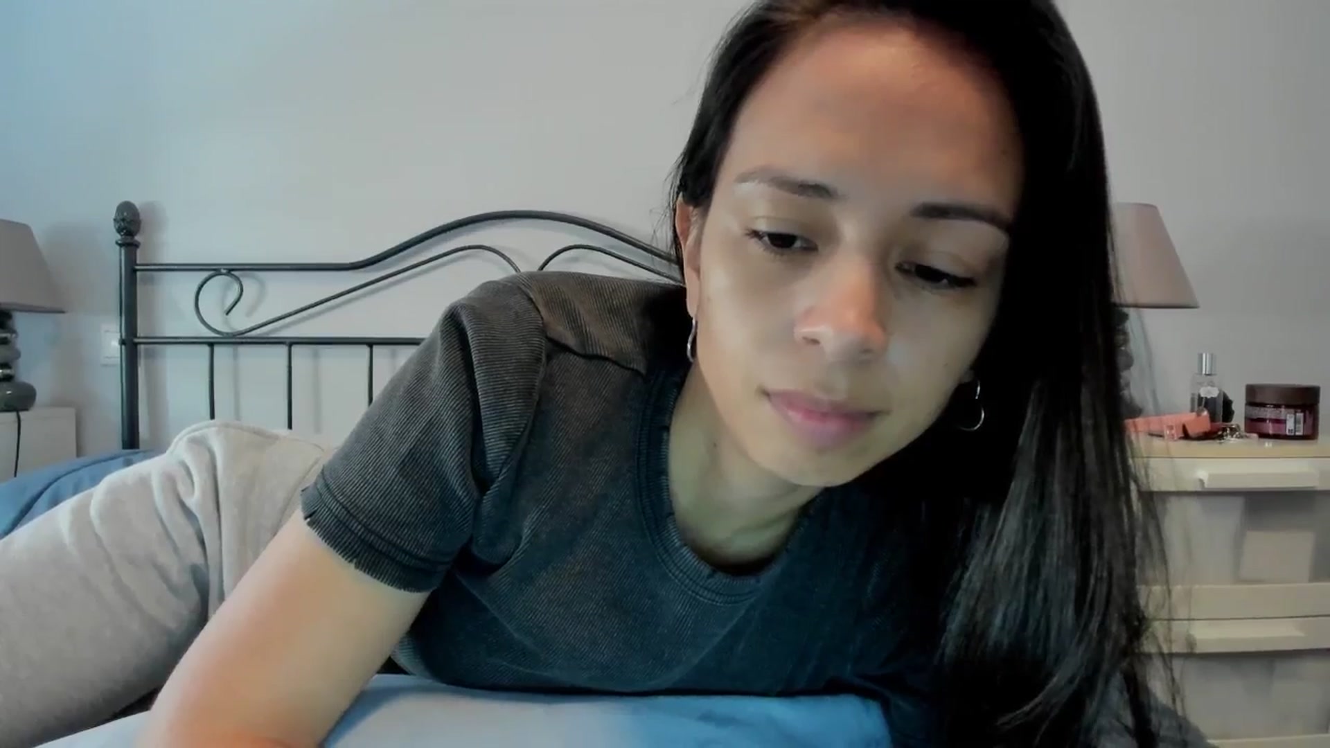 Gallery image thumbnail from Aliicia's myfreecams stream on, 02/27/2025, 11:40 image 5 of 20