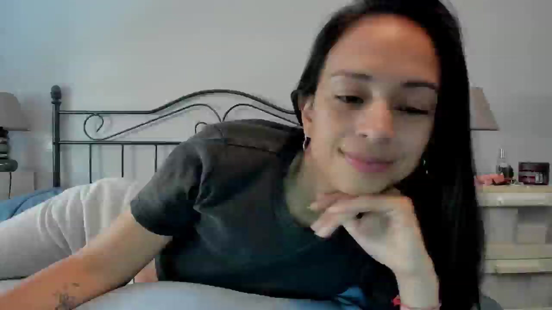 Gallery image thumbnail from Aliicia's myfreecams stream on, 02/27/2025, 11:40 image 6 of 20