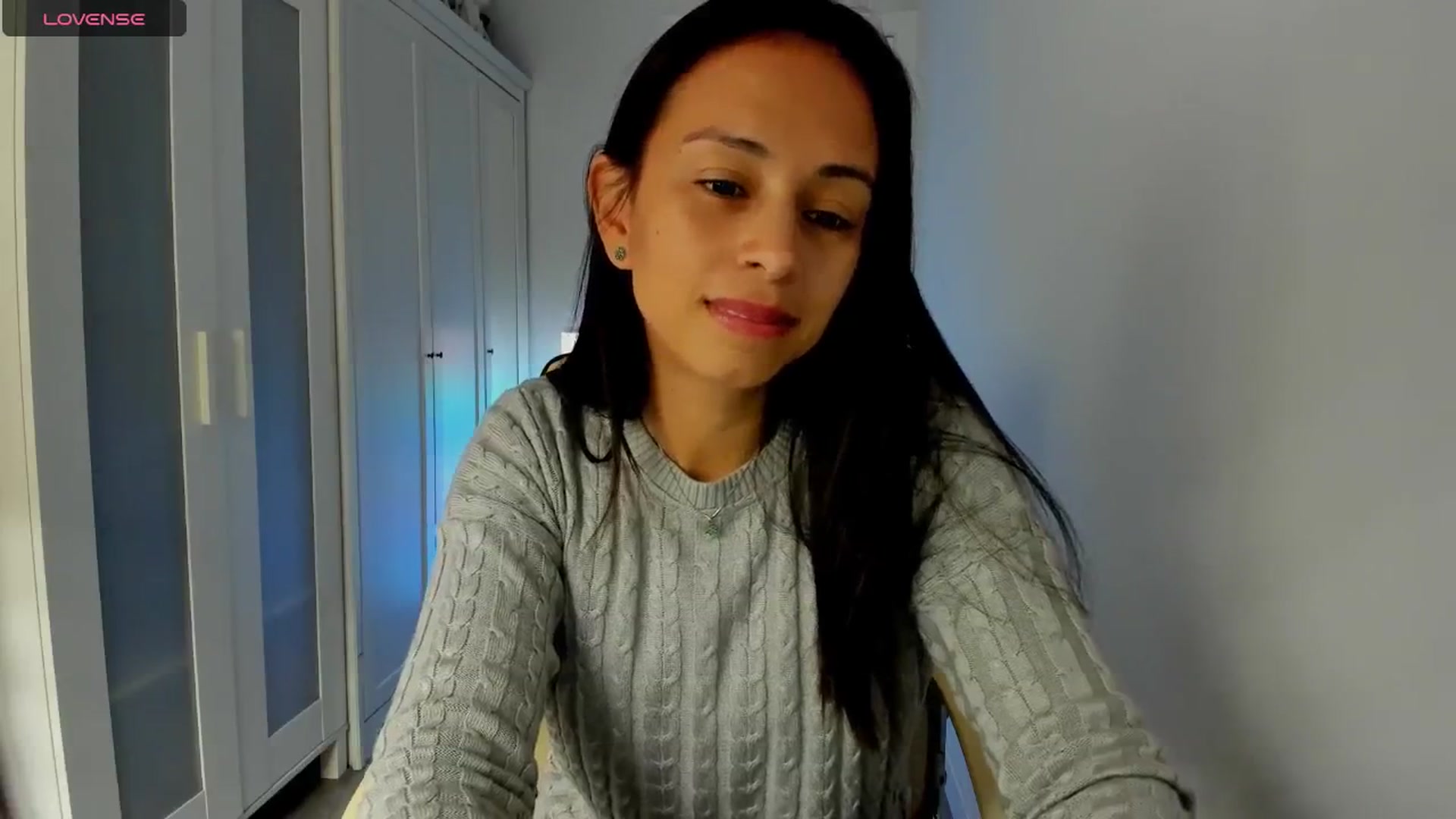 Gallery image thumbnail from Aliicia's myfreecams stream on, 03/03/2025, 13:51 image 7 of 20