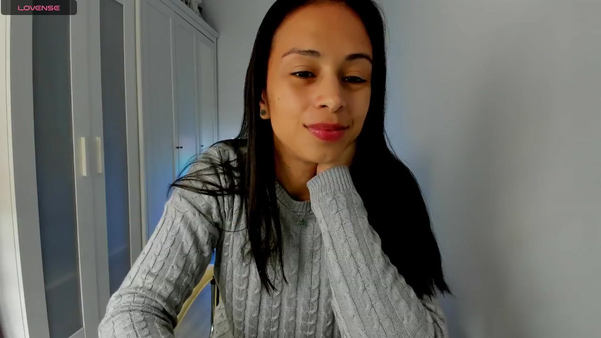 Gallery image thumbnail from Aliicia's myfreecams stream on, 03/03/2025, 13:51 image 3 of 20