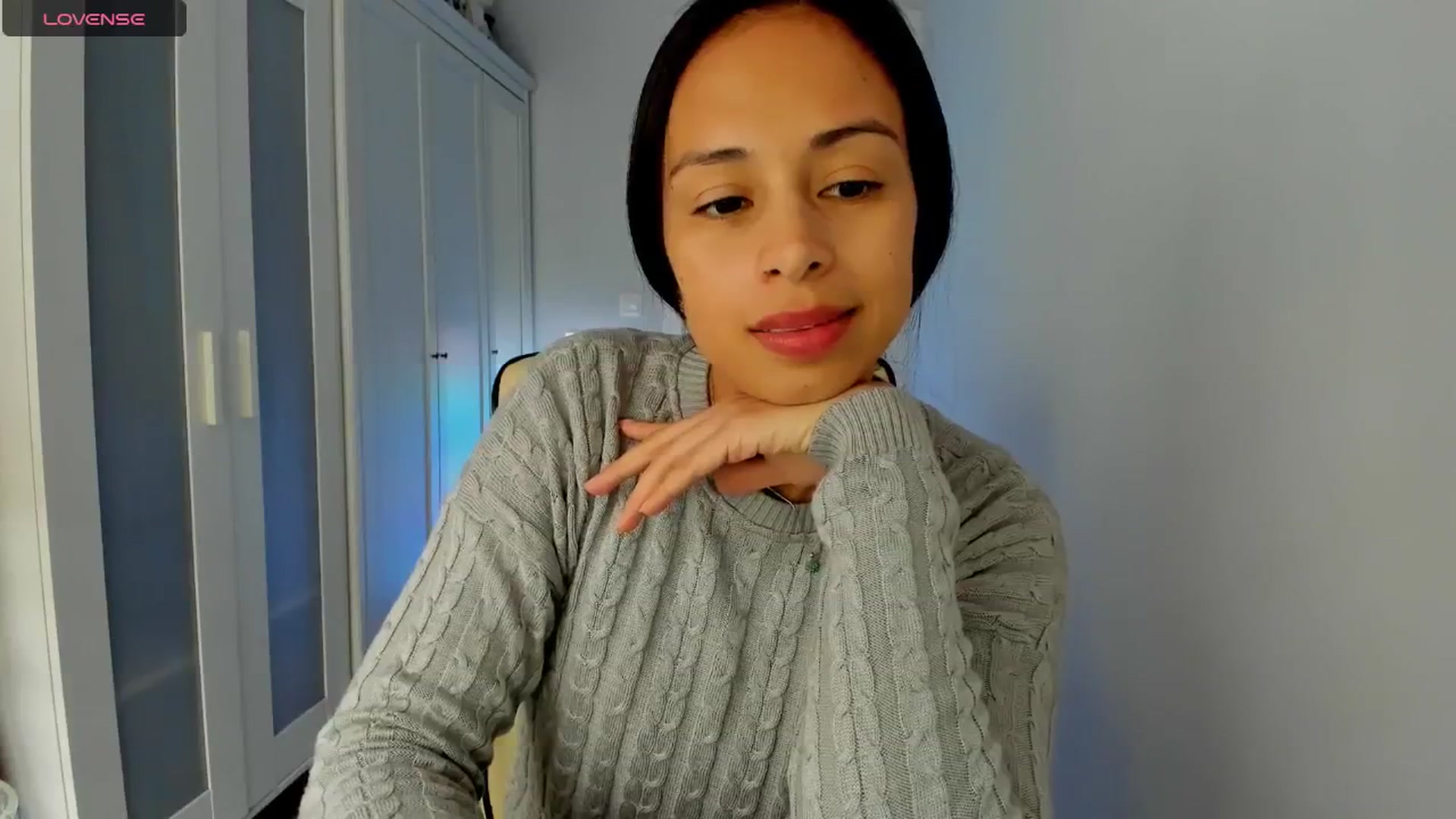 Gallery image thumbnail from Aliicia's myfreecams stream on, 03/03/2025, 13:51 image 16 of 20