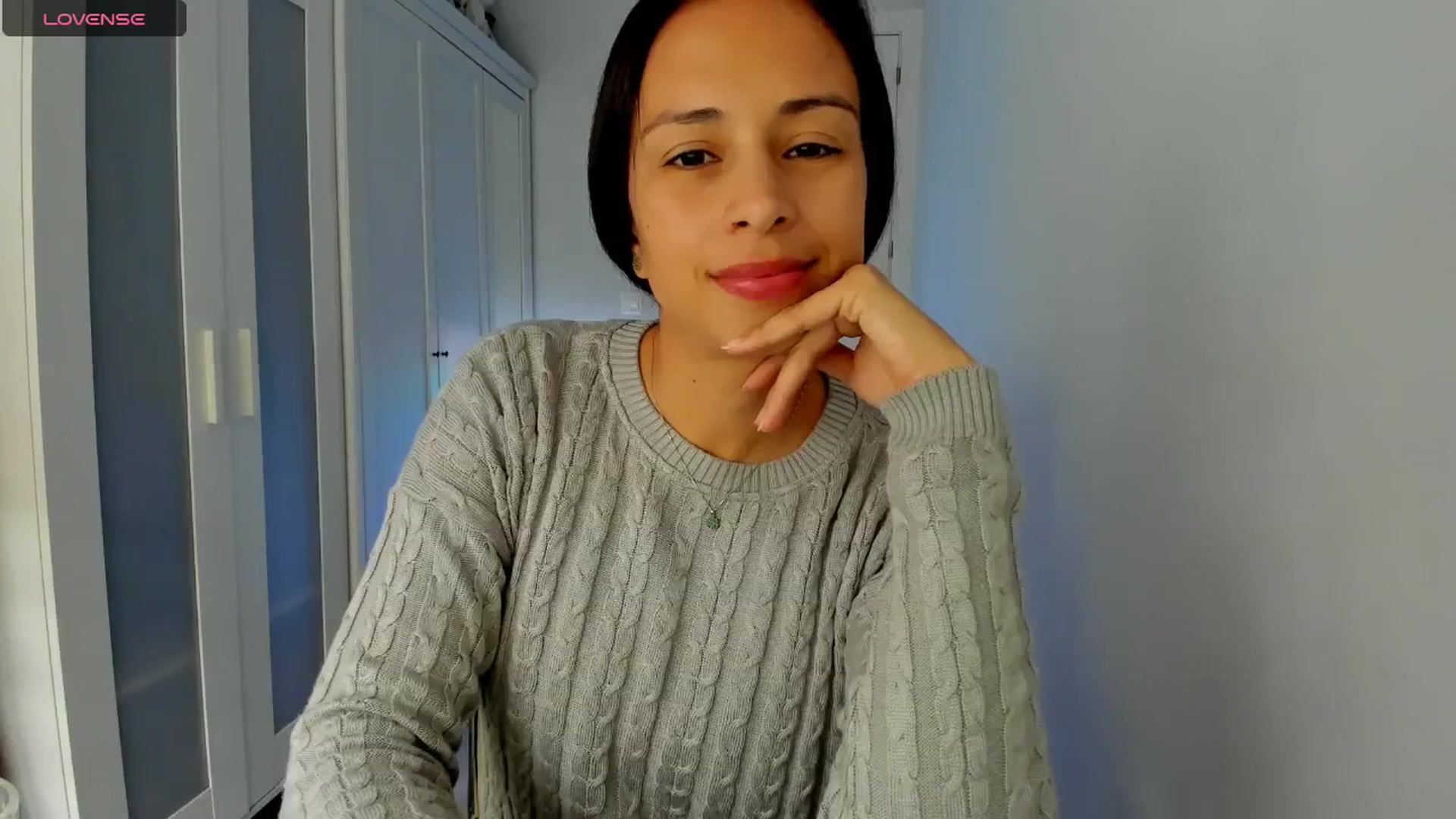 Gallery image thumbnail from Aliicia's myfreecams stream on, 03/03/2025, 13:51 image 14 of 20