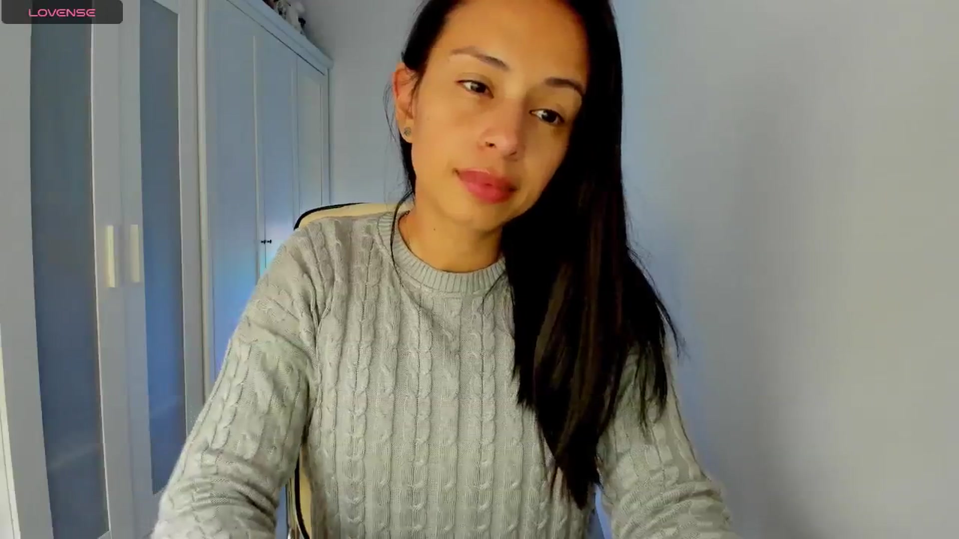 Gallery image thumbnail from Aliicia's myfreecams stream on, 03/03/2025, 16:25 image 13 of 20