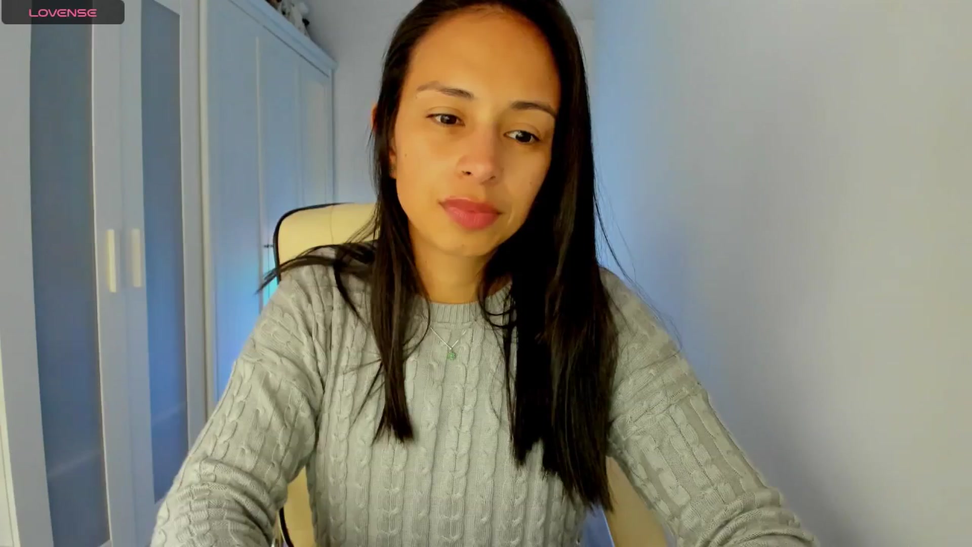 Gallery image thumbnail from Aliicia's myfreecams stream on, 03/03/2025, 16:25 image 8 of 20