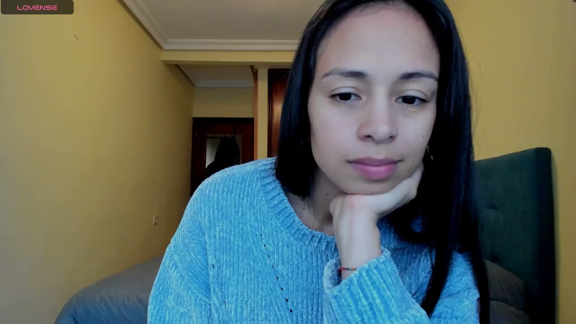 Gallery image thumbnail from Aliicia's myfreecams stream on, 03/04/2025, 11:19 image 5 of 20