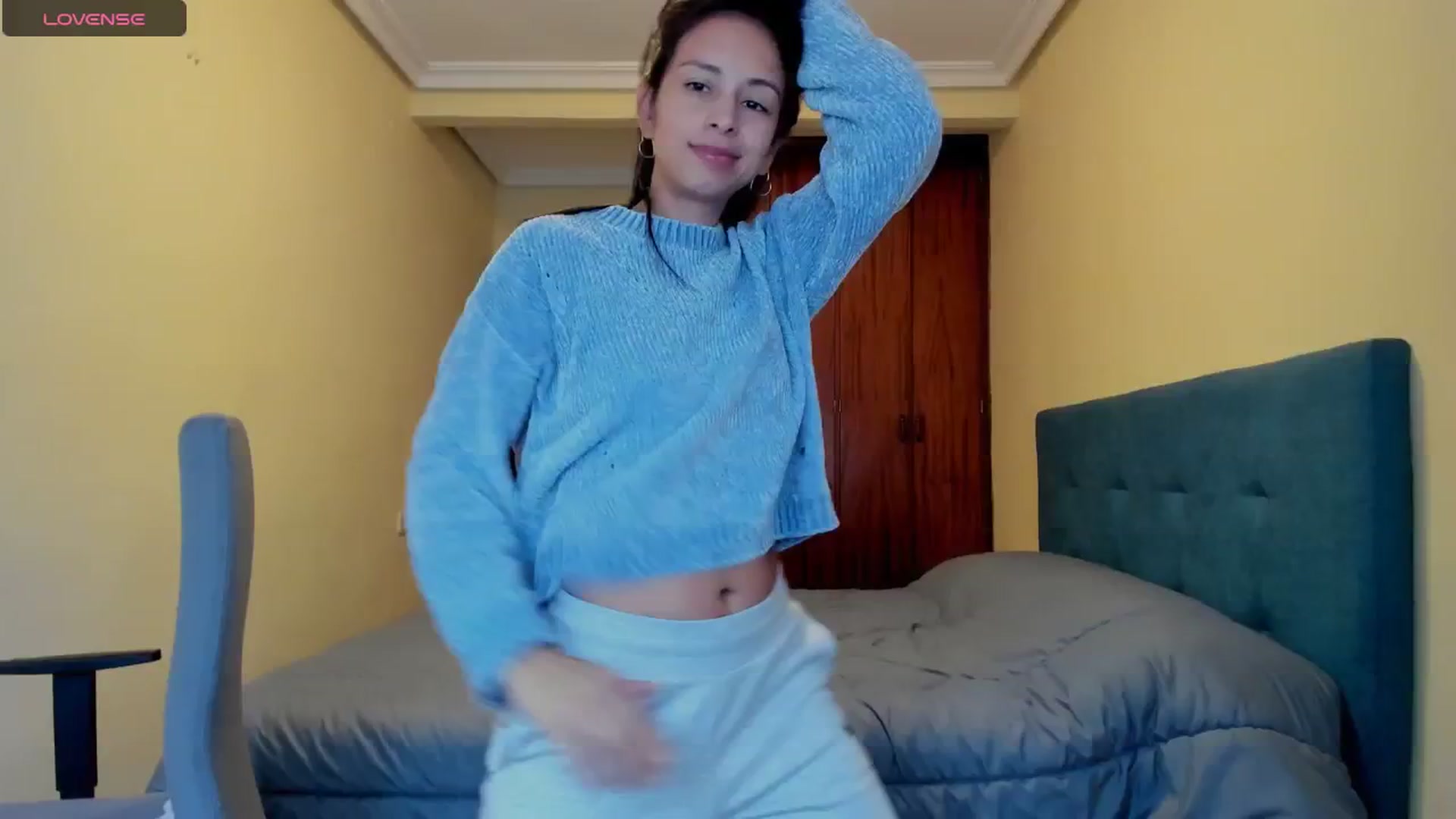 Gallery image thumbnail from Aliicia's myfreecams stream on, 03/04/2025, 11:19 image 13 of 20