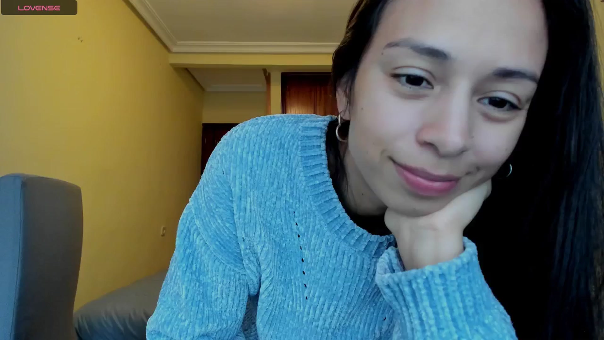 Gallery image thumbnail from Aliicia's myfreecams stream on, 03/04/2025, 11:19 image 8 of 20