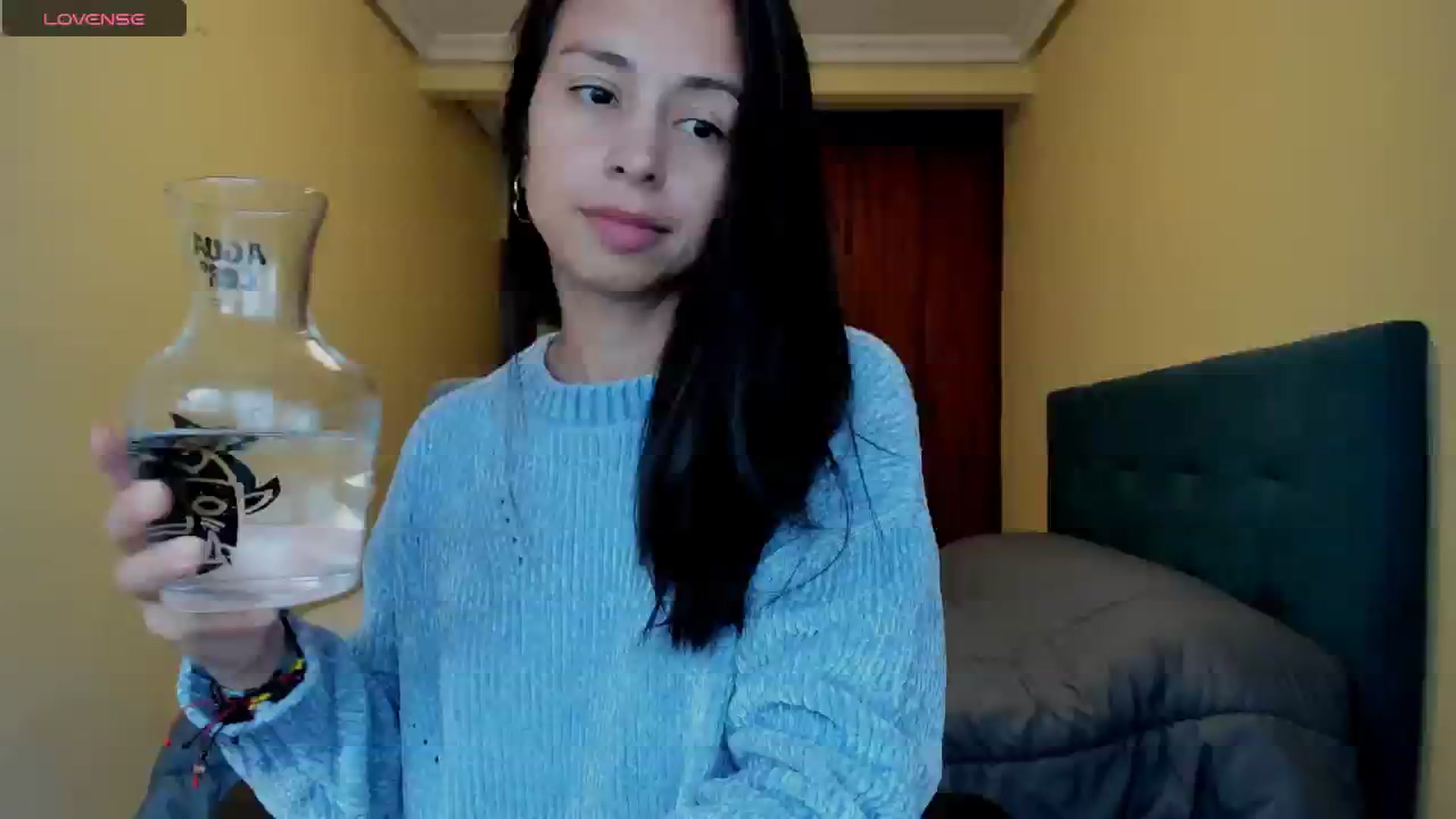 Gallery image thumbnail from Aliicia's myfreecams stream on, 03/04/2025, 12:02 image 6 of 20