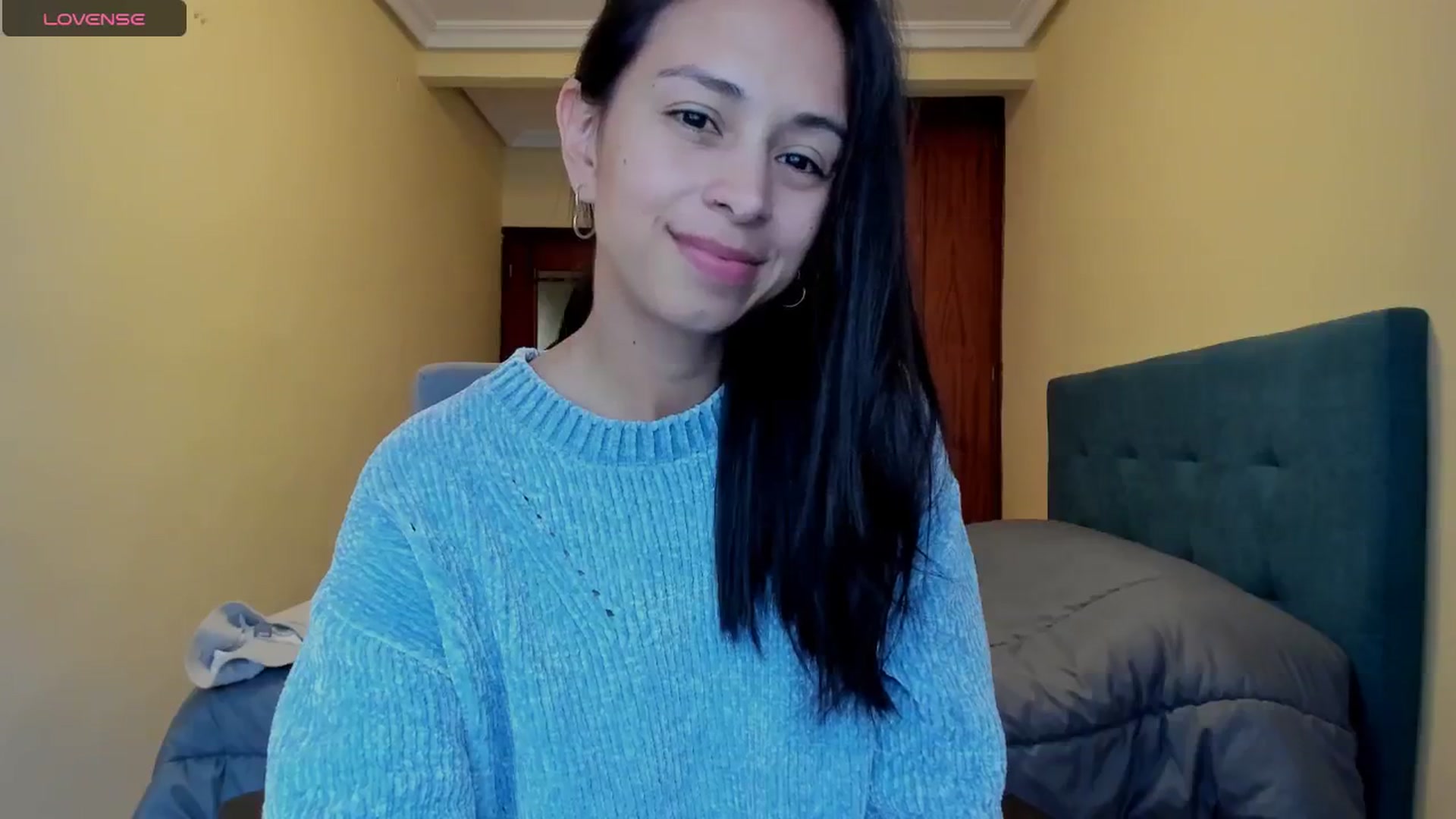 Gallery image thumbnail from Aliicia's myfreecams stream on, 03/04/2025, 12:02 image 9 of 20