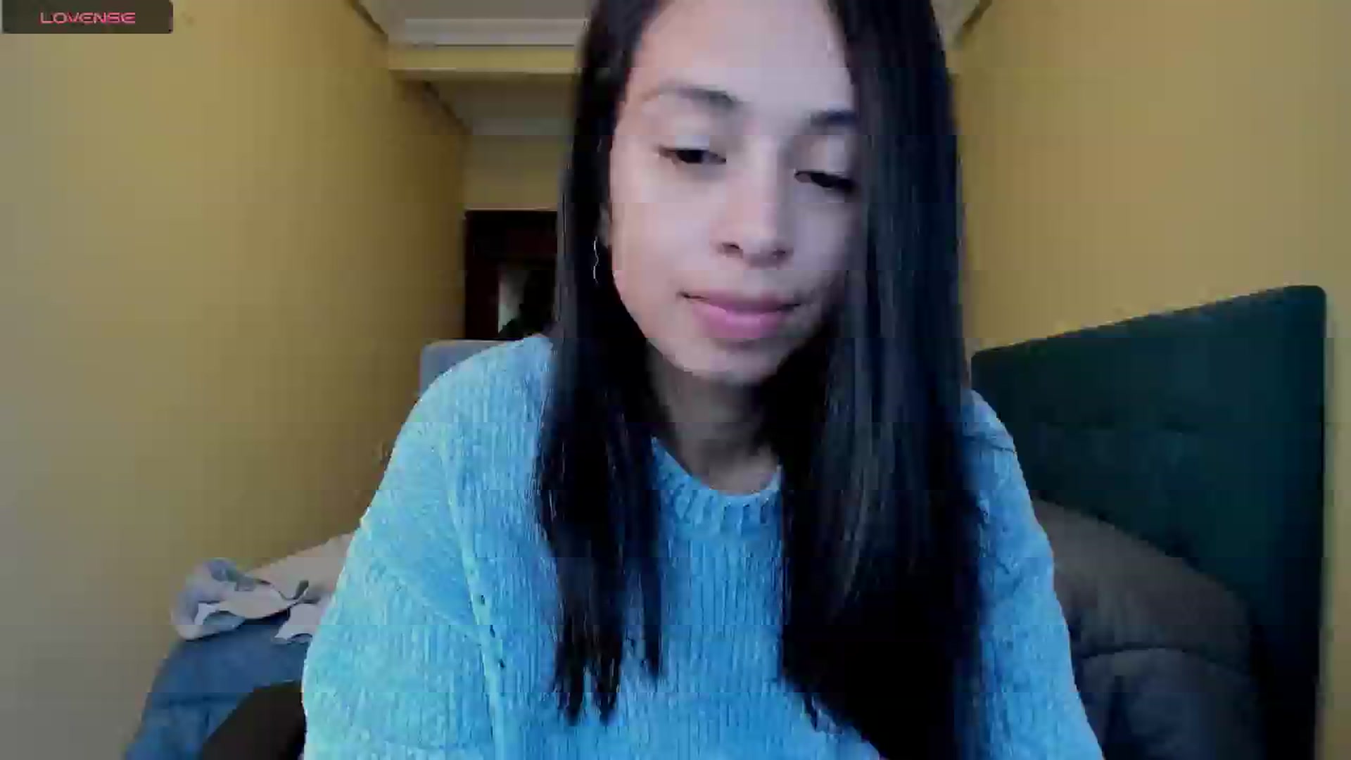Gallery image thumbnail from Aliicia's myfreecams stream on, 03/04/2025, 12:02 image 17 of 20
