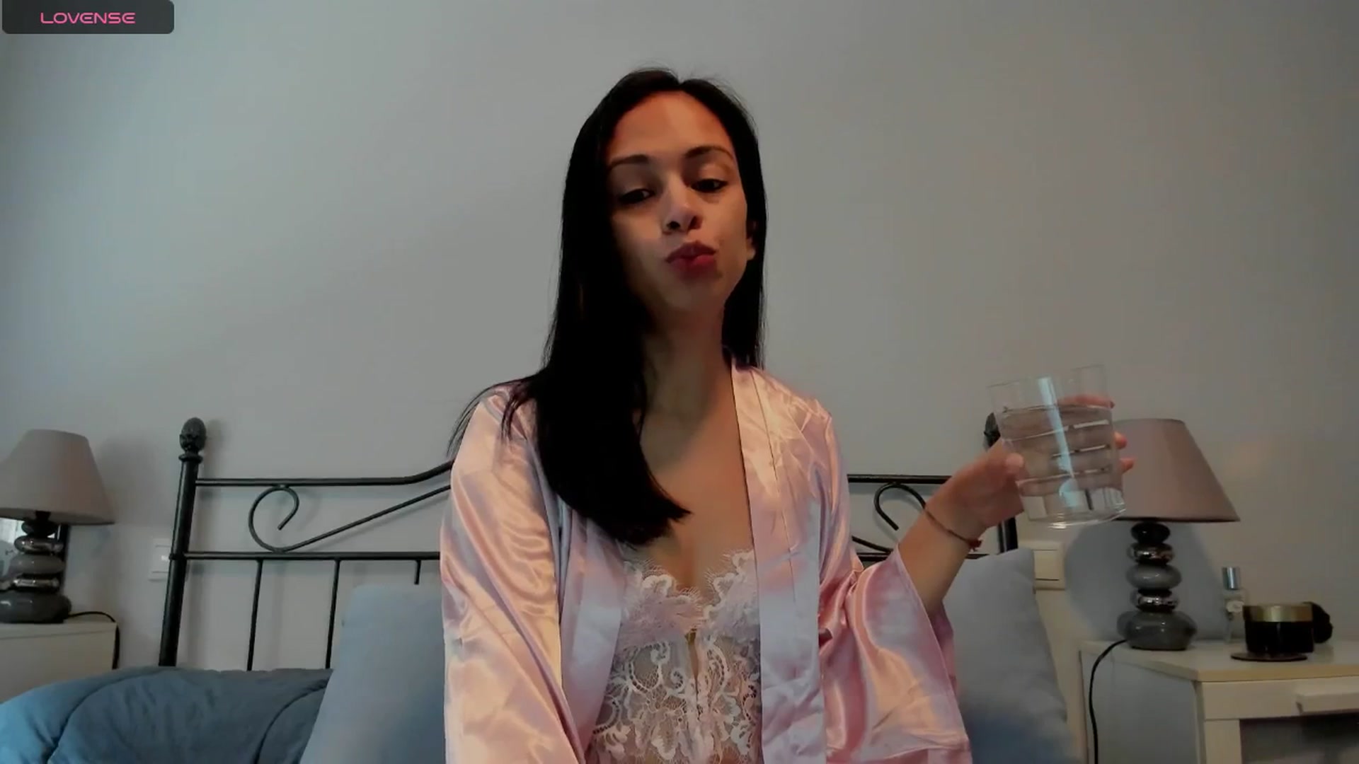 Gallery image thumbnail from Aliicia's myfreecams stream on, 03/05/2025, 09:33 image 2 of 20