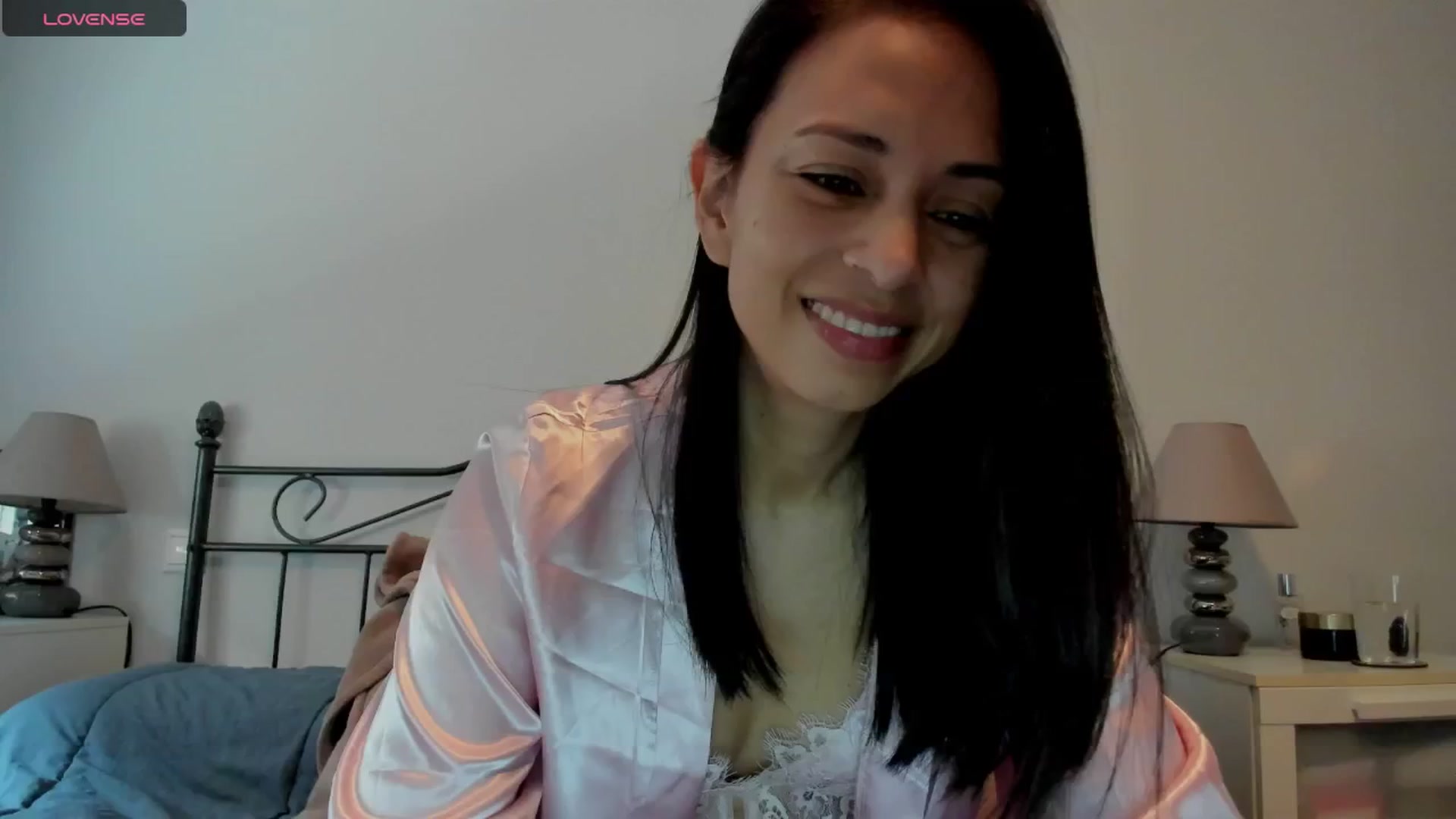 Gallery image thumbnail from Aliicia's myfreecams stream on, 03/05/2025, 10:34 image 12 of 20