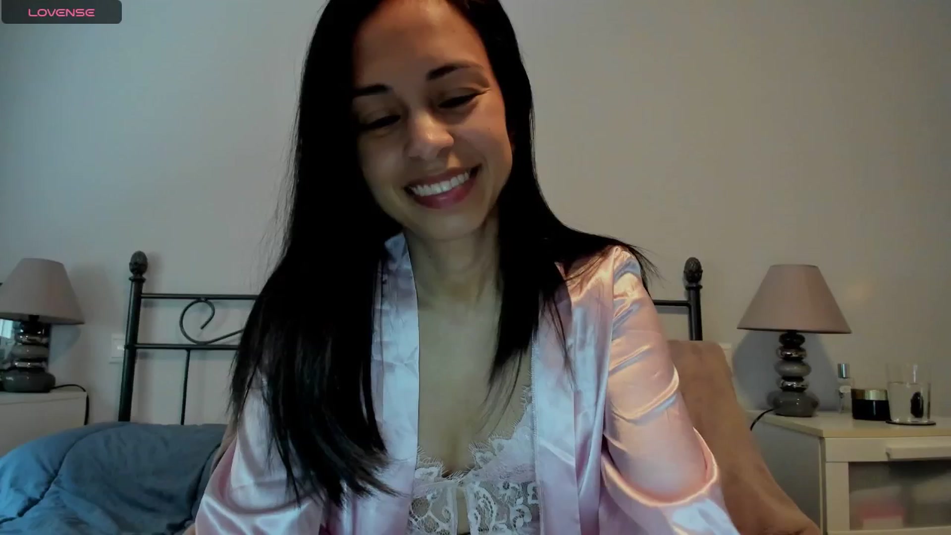 Gallery image thumbnail from Aliicia's myfreecams stream on, 03/05/2025, 10:34 image 3 of 20