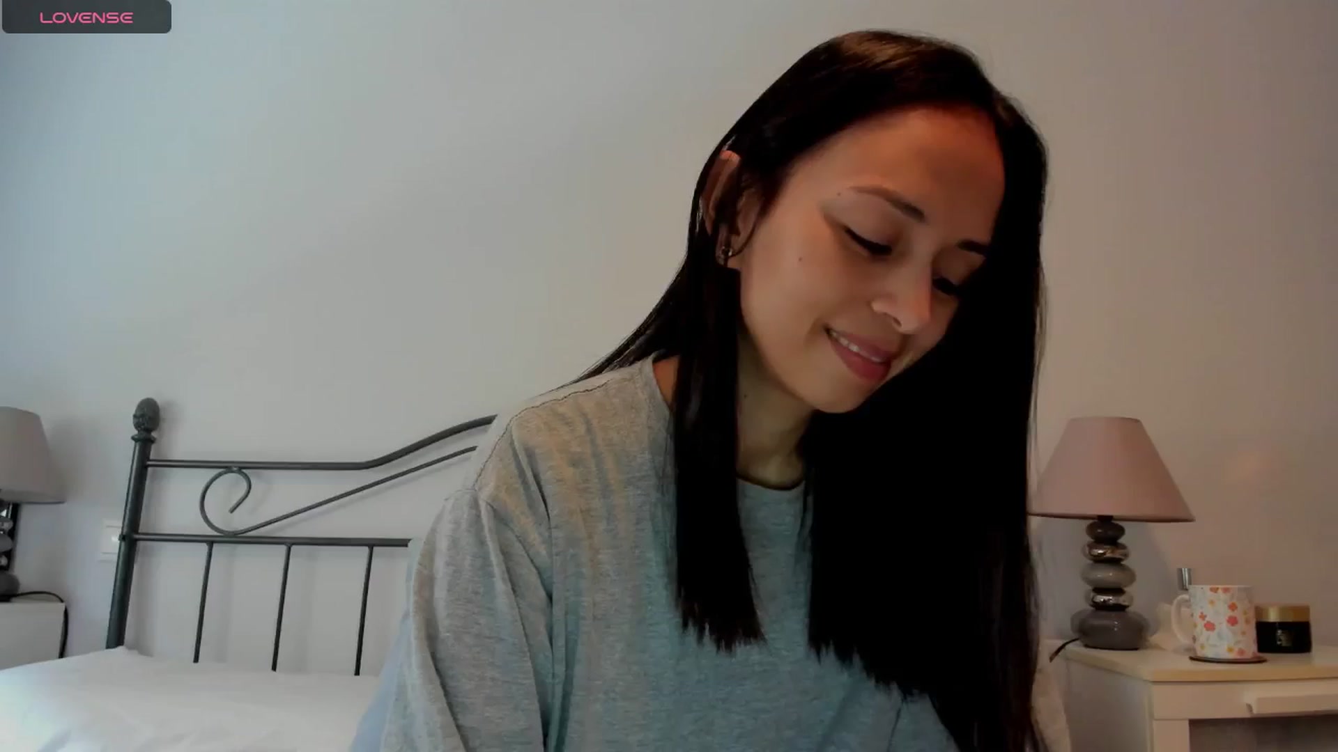 Gallery image thumbnail from Aliicia's myfreecams stream on, 03/06/2025, 11:06 image 10 of 20