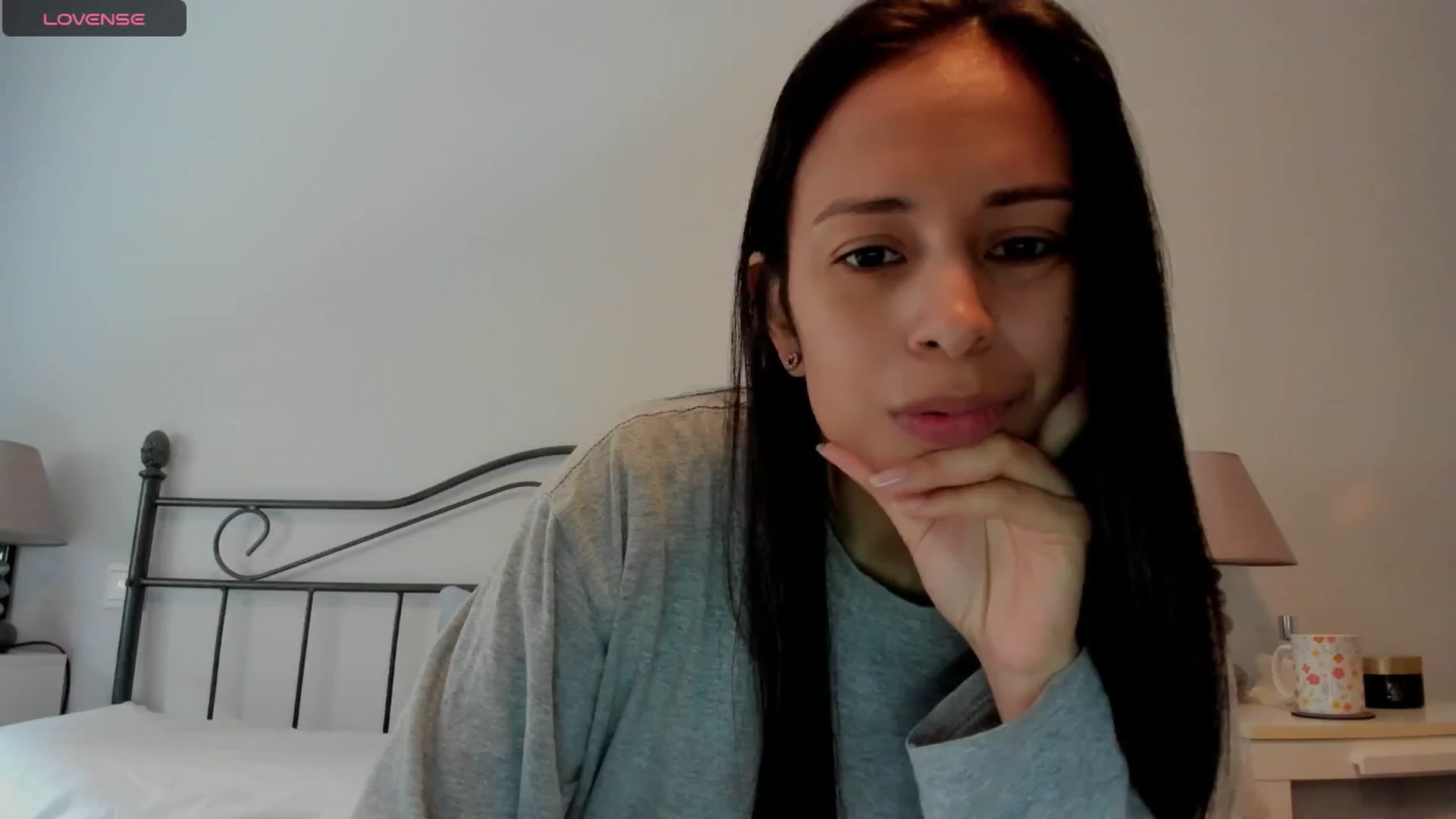 Gallery image thumbnail from Aliicia's myfreecams stream on, 03/06/2025, 11:06 image 11 of 20