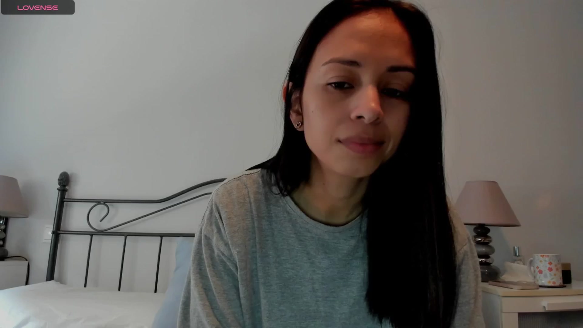 Gallery image thumbnail from Aliicia's myfreecams stream on, 03/06/2025, 11:06 image 16 of 20