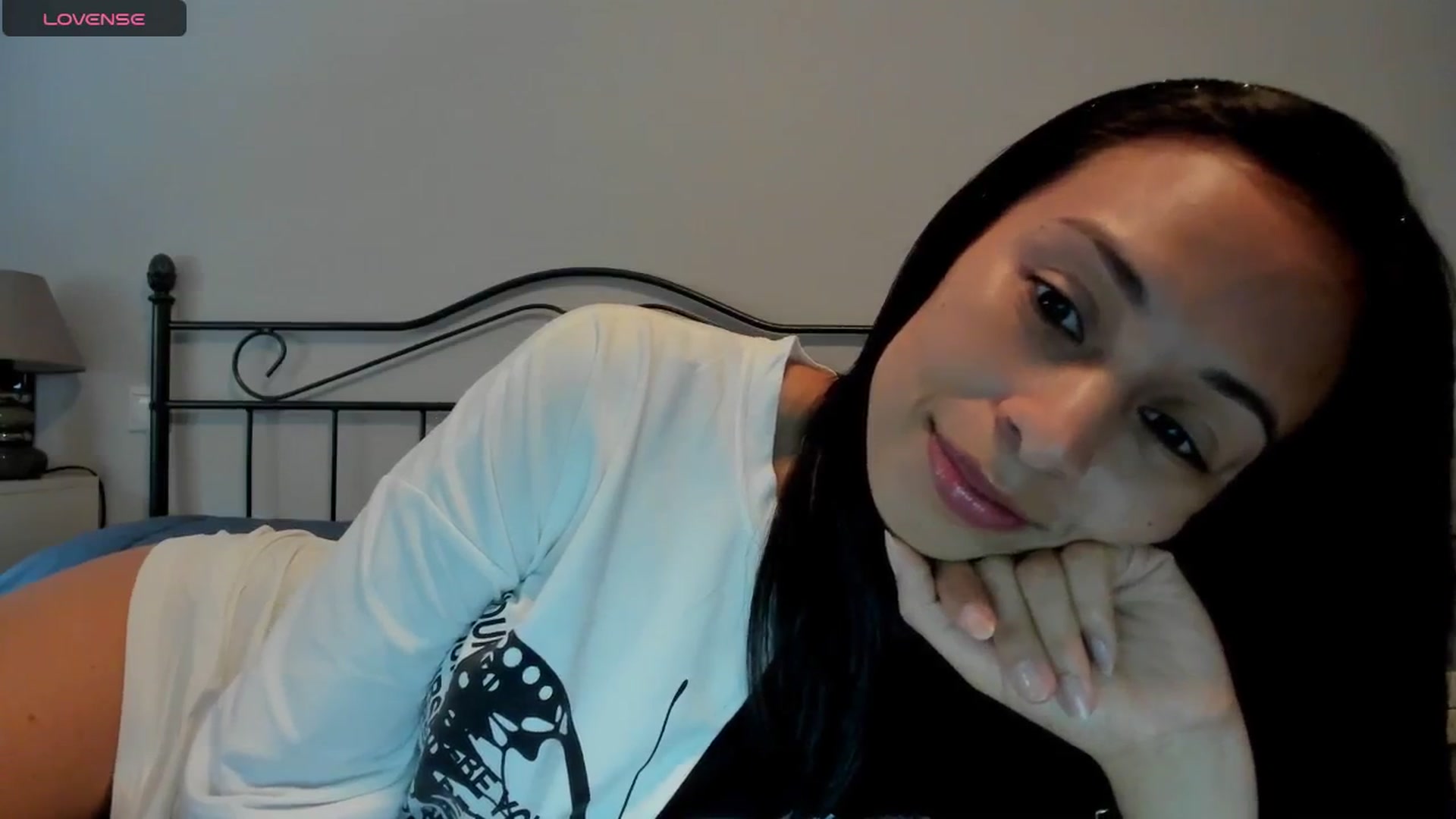Gallery image thumbnail from Aliicia's myfreecams stream on, 03/07/2025, 12:33 image 6 of 20