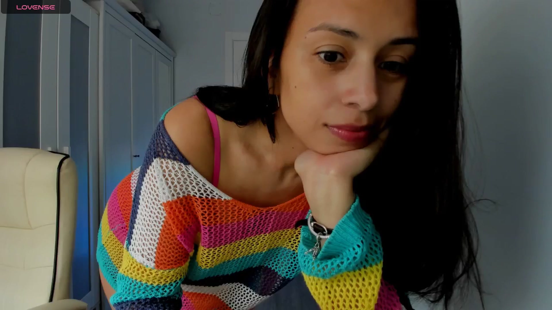 Gallery image thumbnail from Aliicia's myfreecams stream on, 03/10/2025, 11:40 image 13 of 20