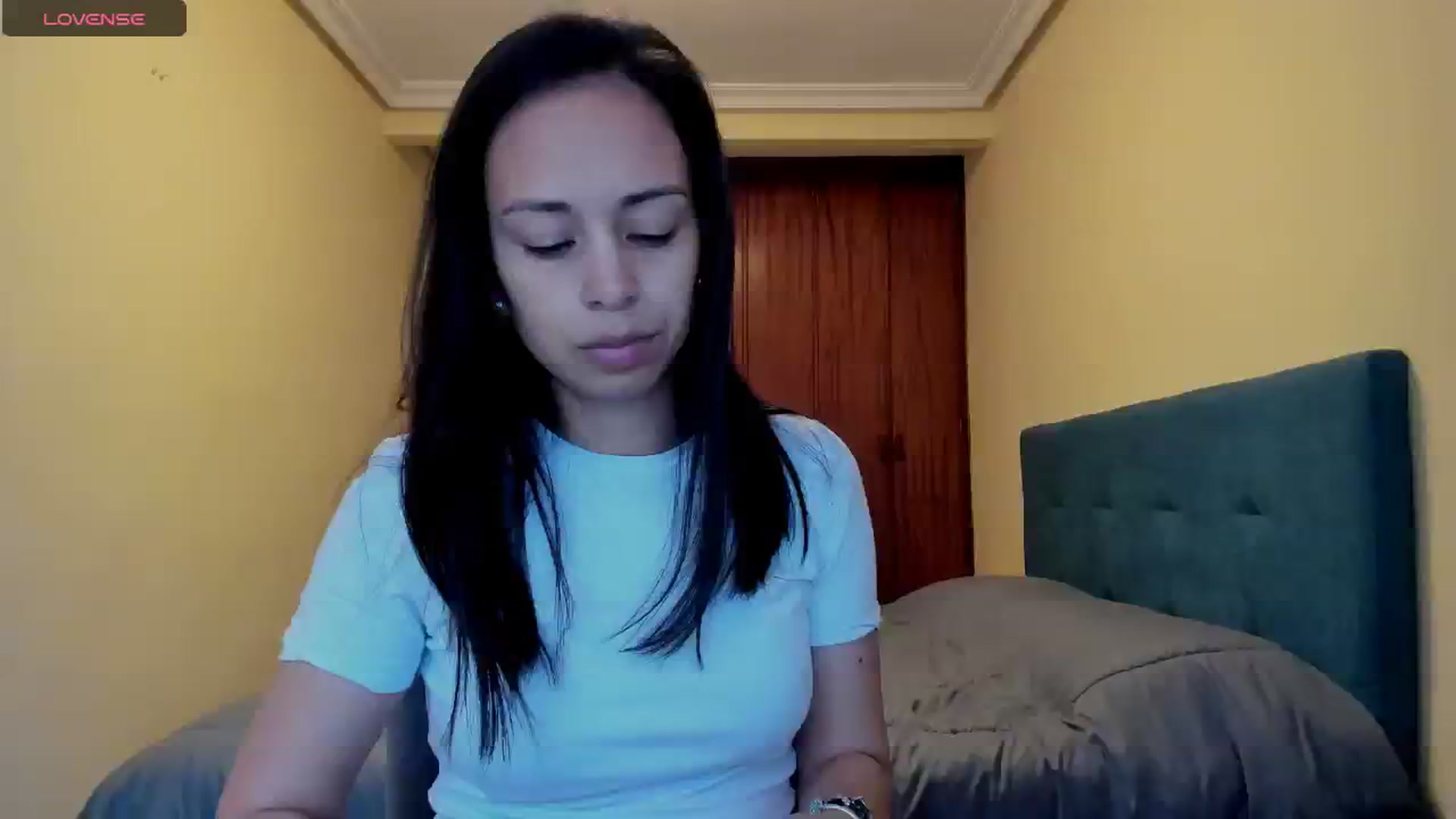 Gallery image thumbnail from Aliicia's myfreecams stream on, 03/11/2025, 09:13 image 1 of 20